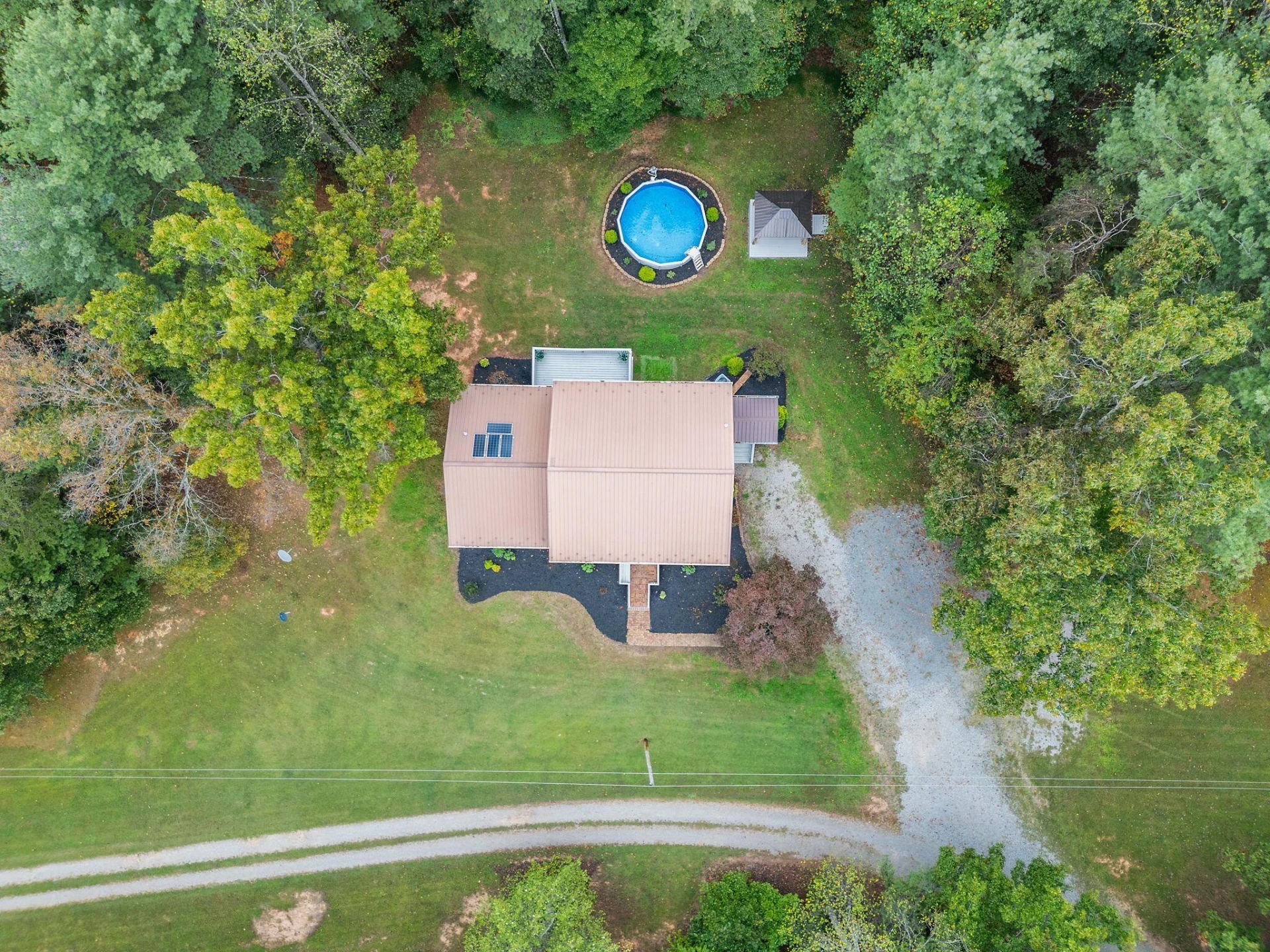 654 Eagle LN - Photo 71