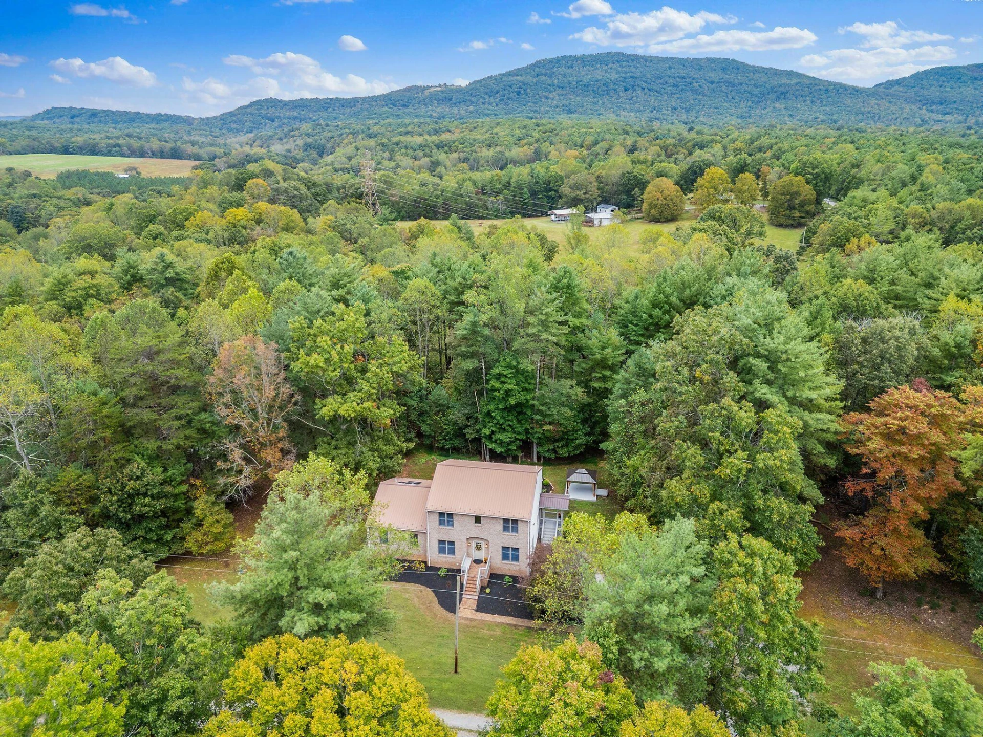 654 Eagle LN - Photo 72