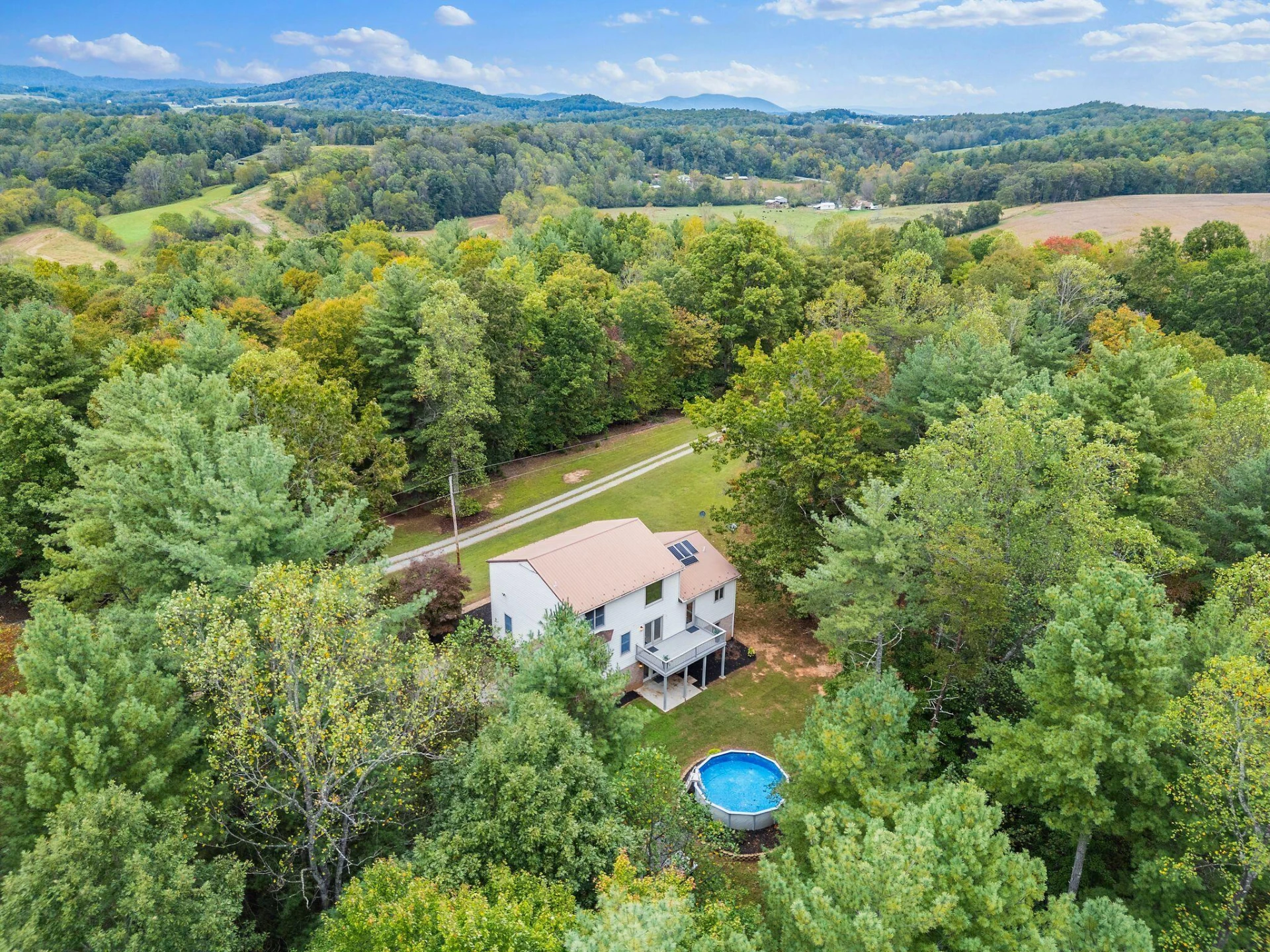 654 Eagle LN - Photo 74