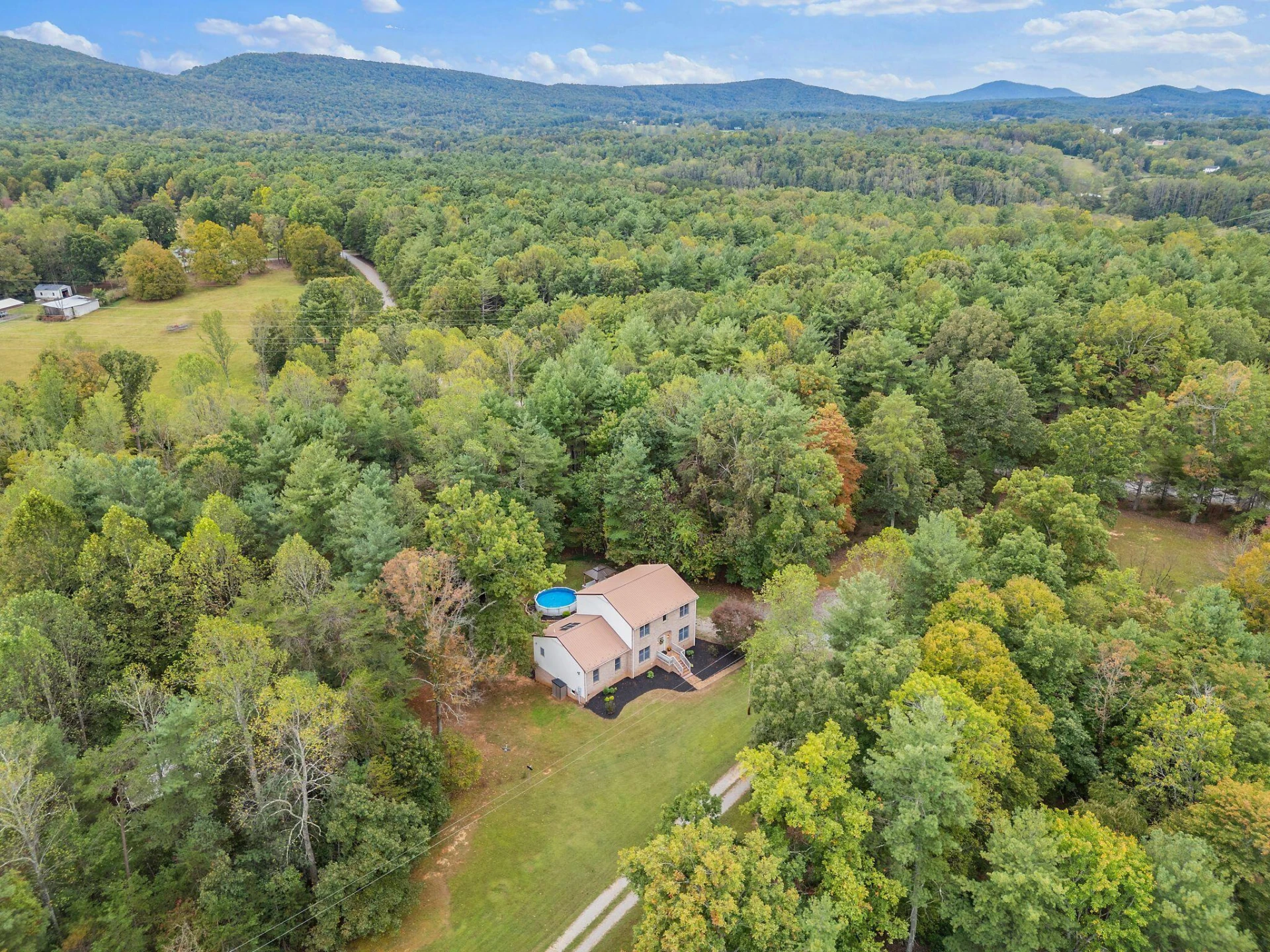 654 Eagle LN - Photo 75