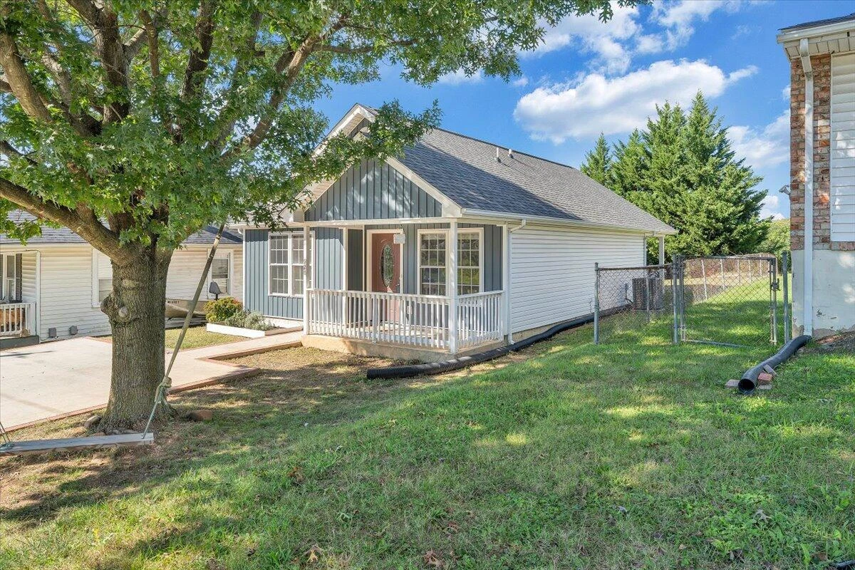 920 Pocahontas AVE - Photo 41