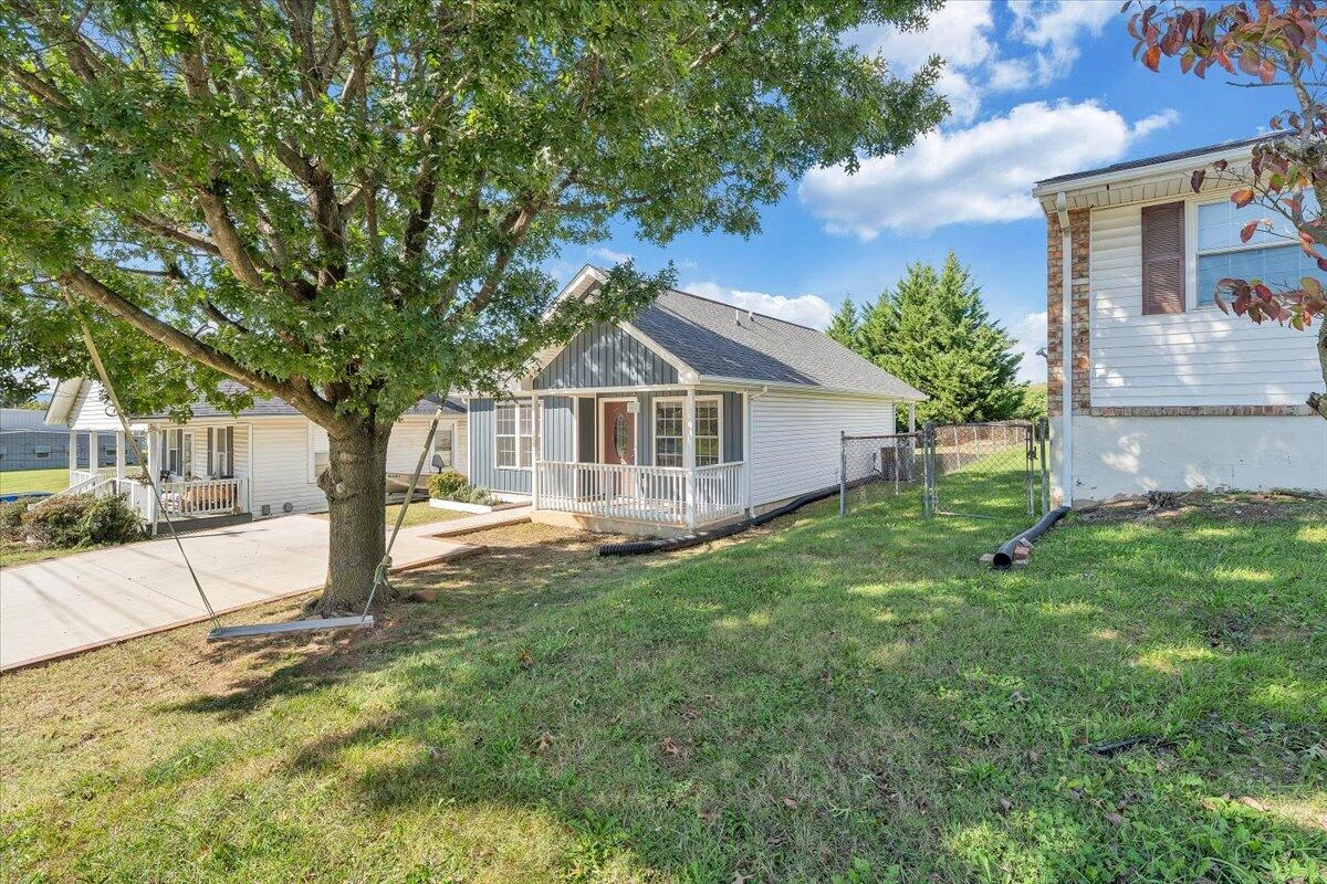 920 Pocahontas AVE - Photo 43