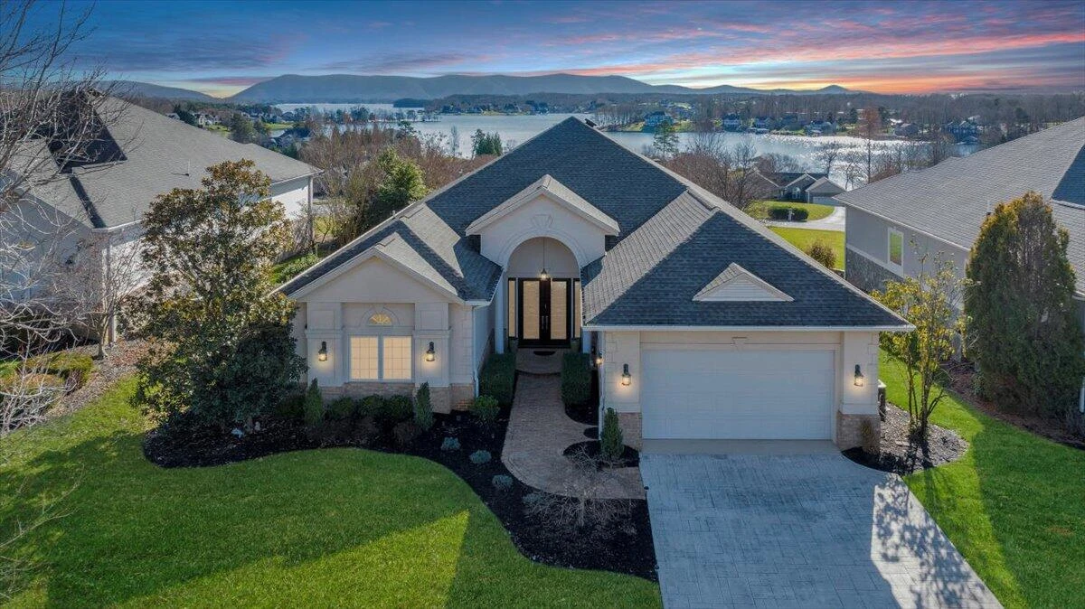 76 Montego Bay DR