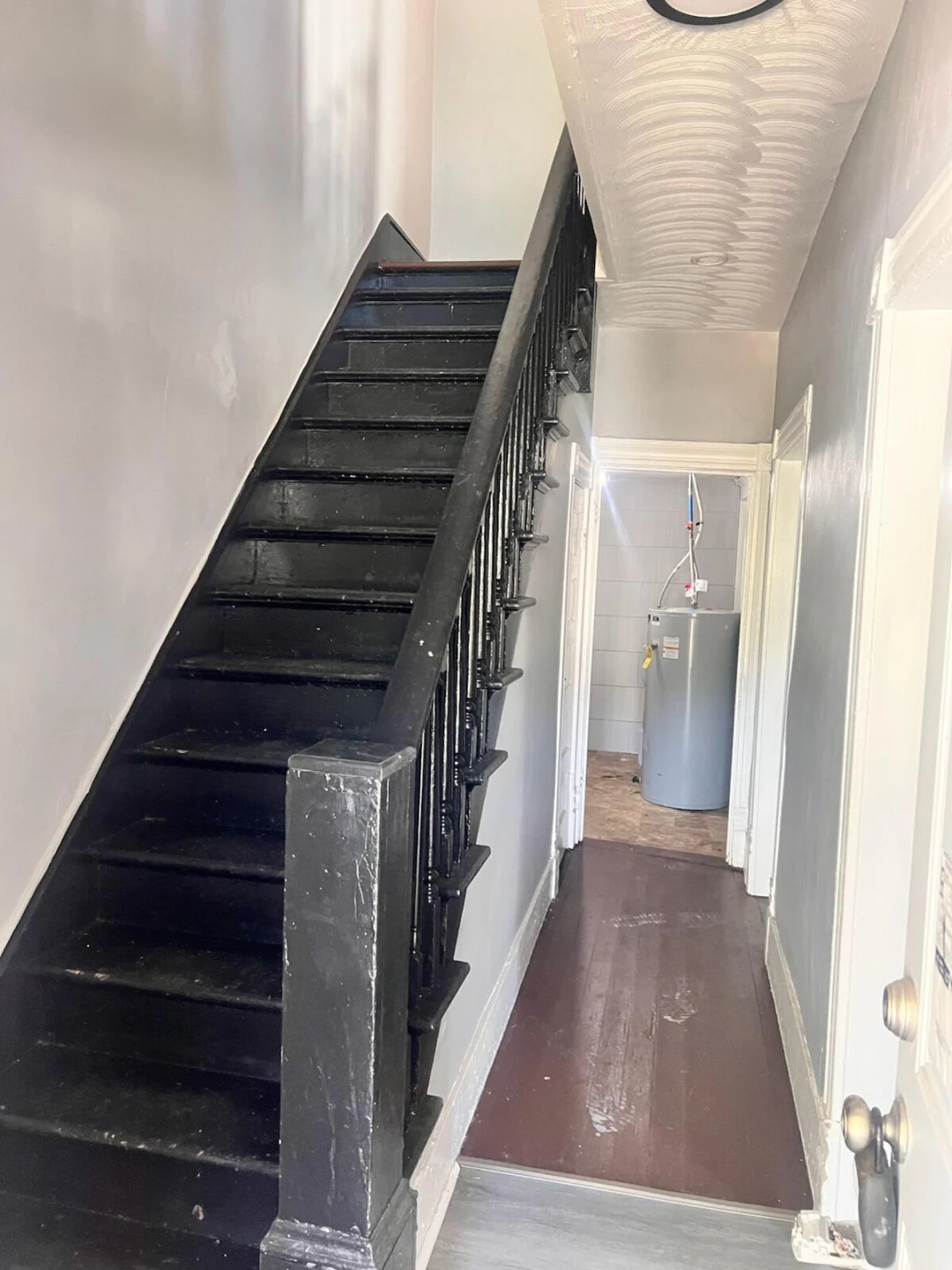 711 Stewart AVE - Photo 2