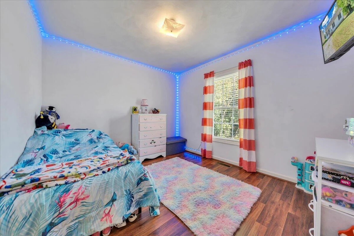 1731 18th ST - Photo 11