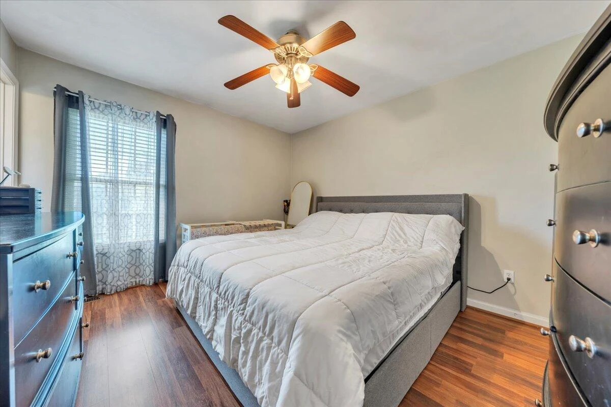 1731 18th ST - Photo 13