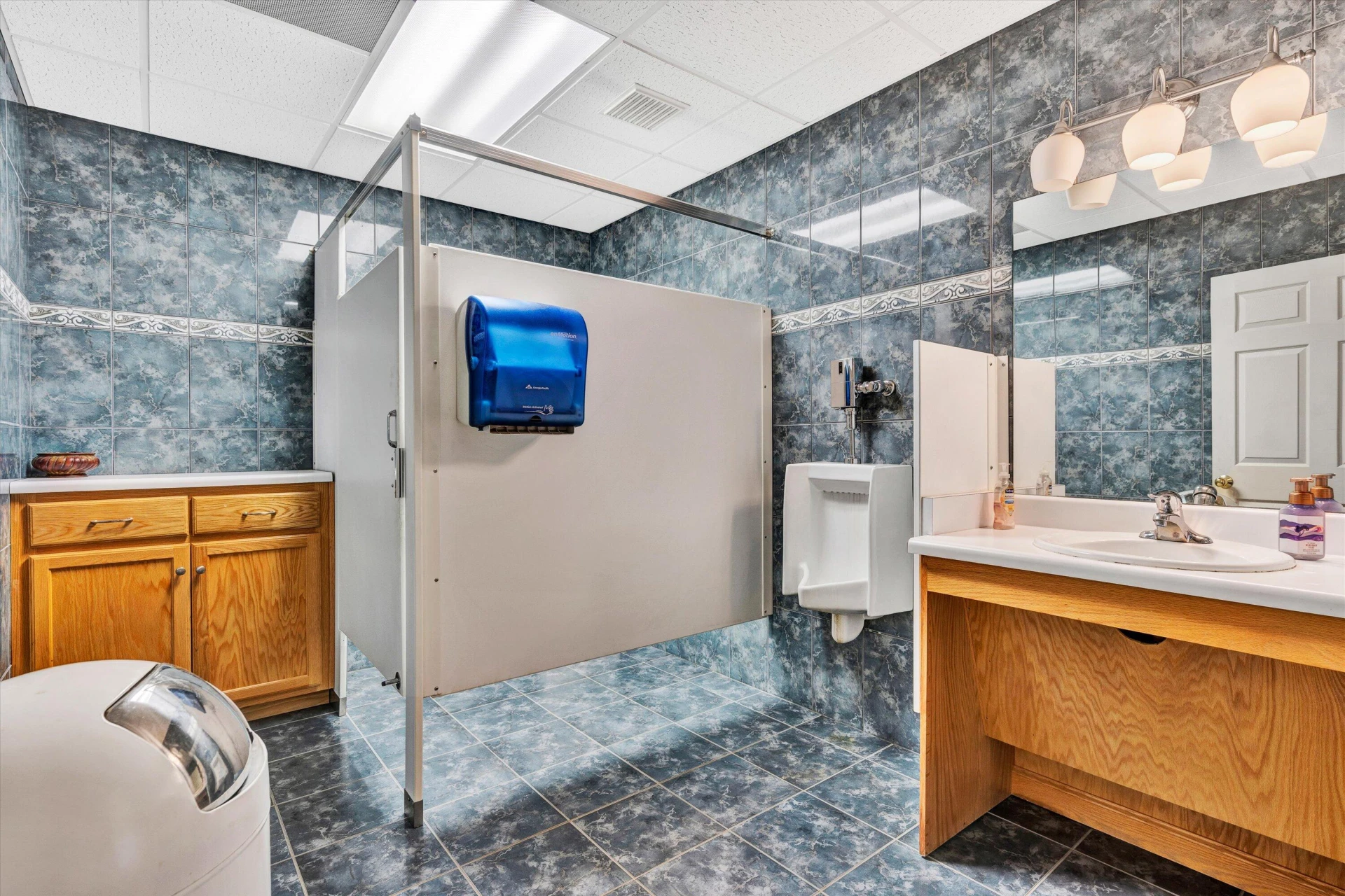 180 AMT TECH DR - Photo 16
