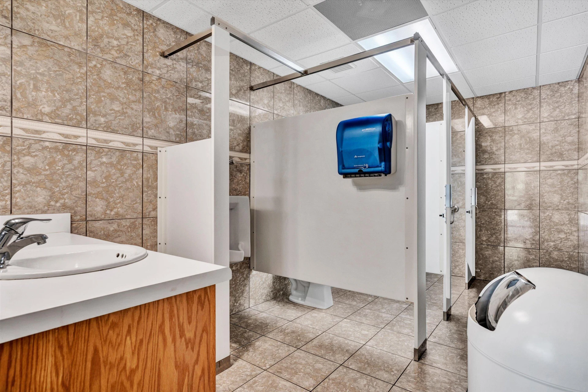 180 AMT TECH DR - Photo 41