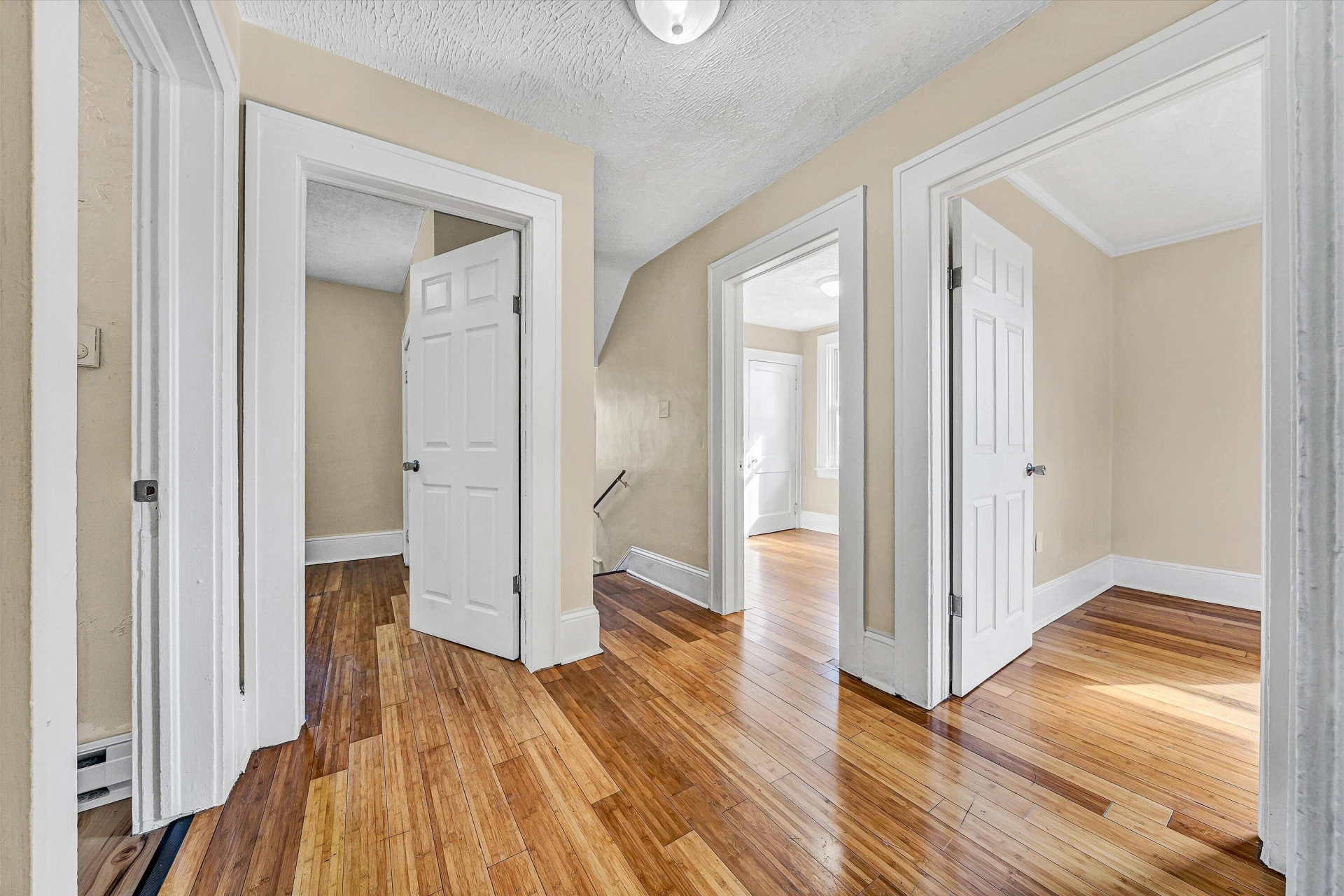 2431 Delaware AVE - Photo 17