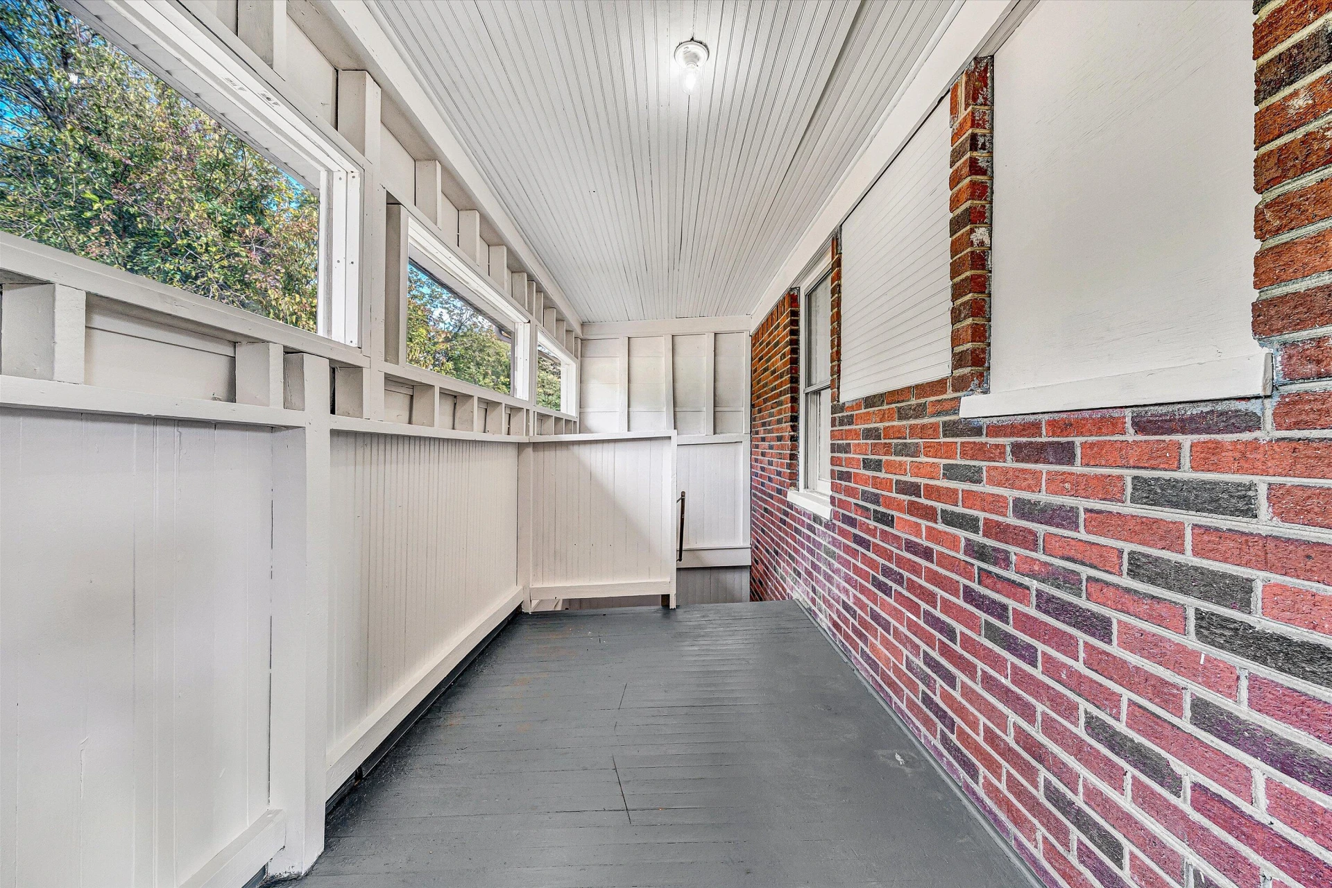 2431 Delaware AVE - Photo 24