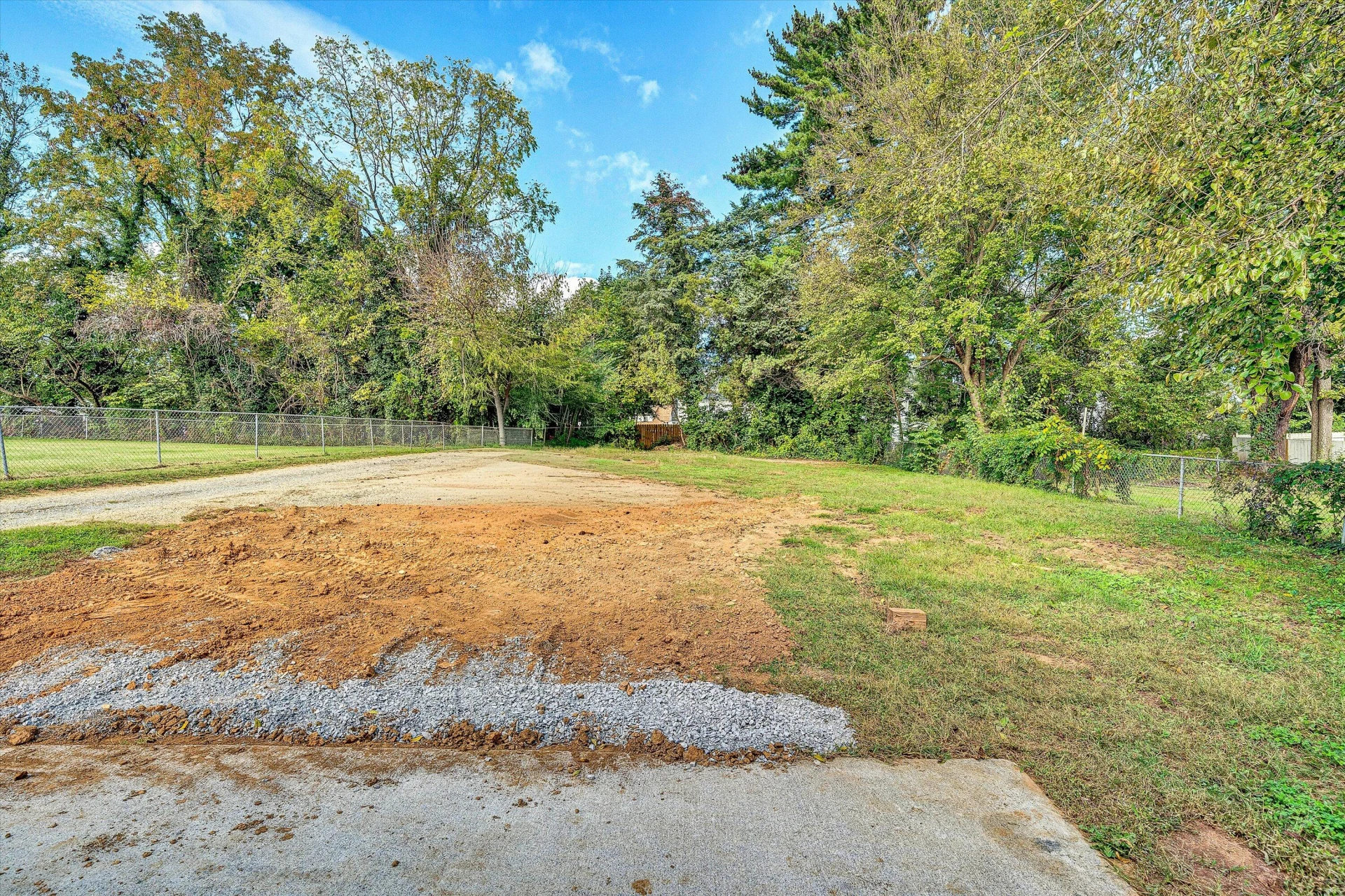 2431 Delaware AVE - Photo 31