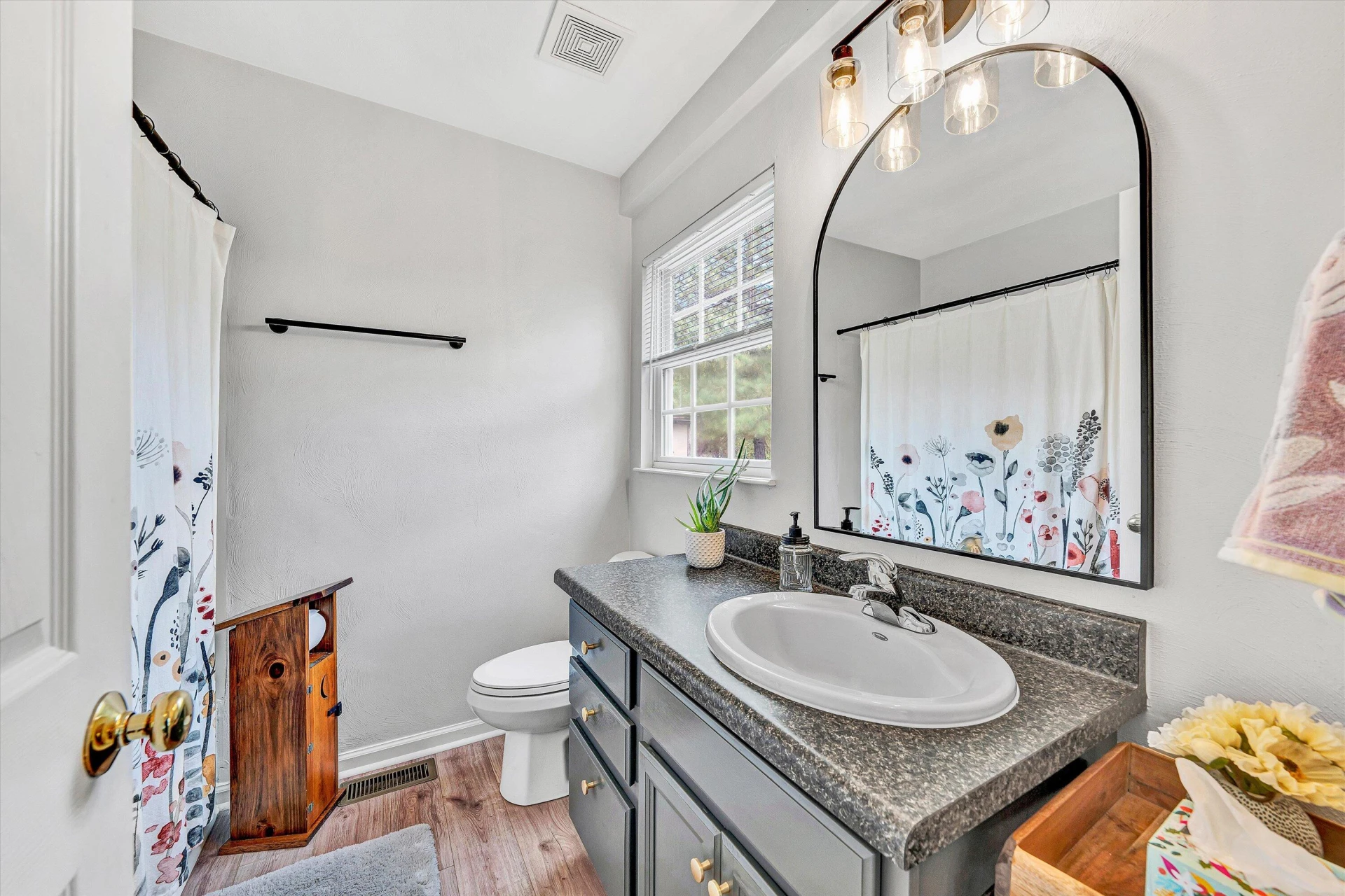 1320 Eddington RD - Photo 17