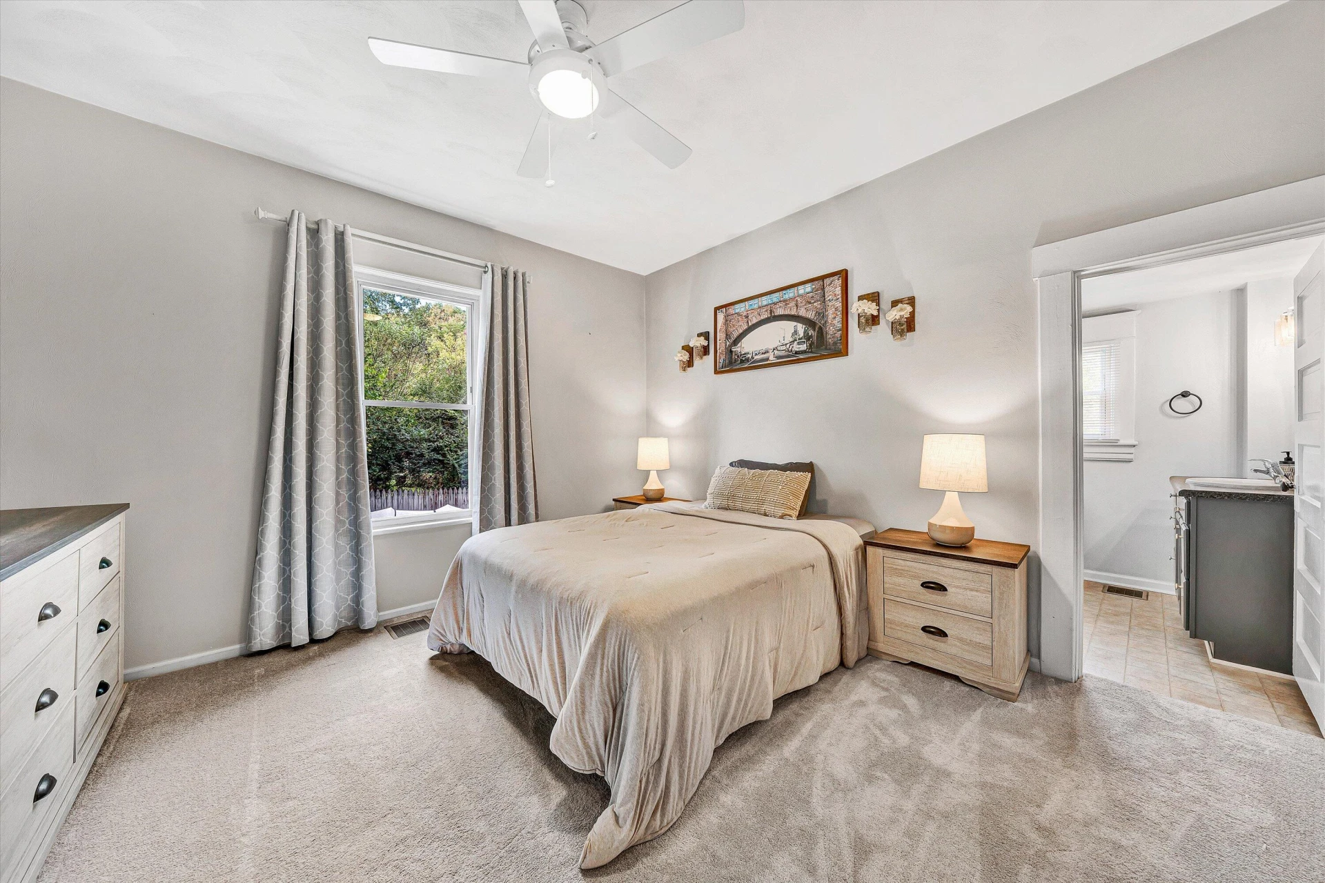 1320 Eddington RD - Photo 18