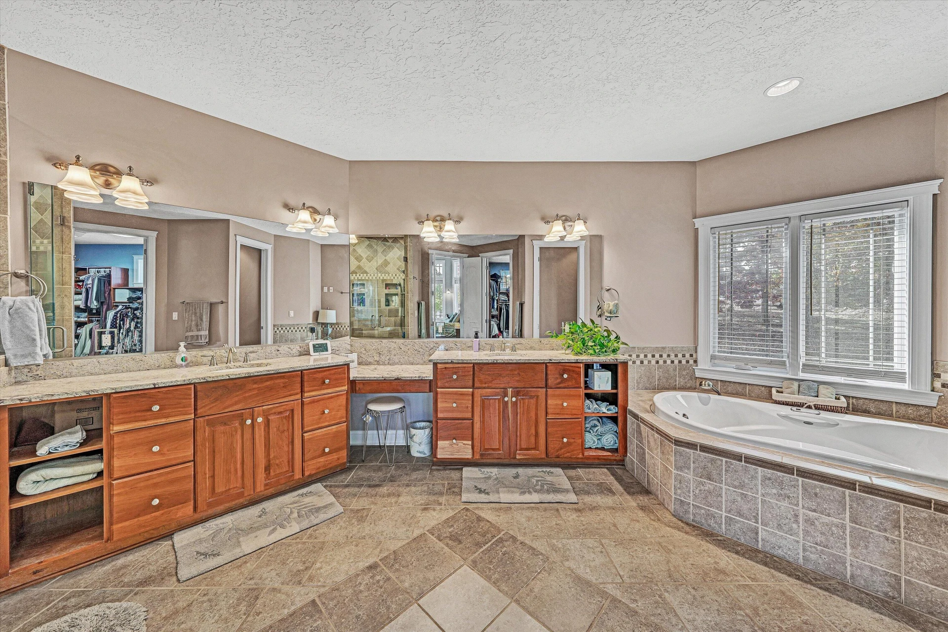 803 Compass Cove CIR - Photo 18