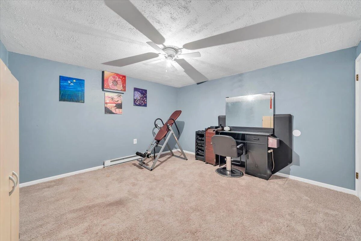 1843 Redwood RD - Photo 18