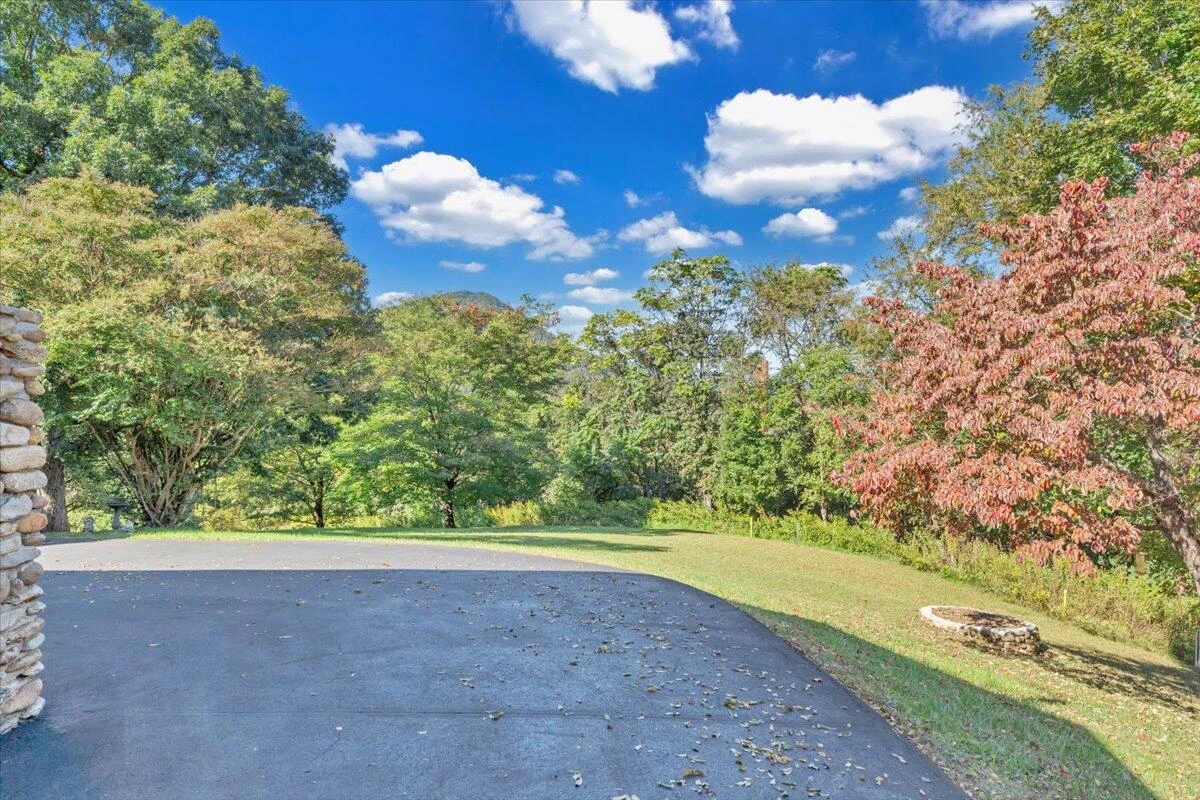 1843 Redwood RD - Photo 23