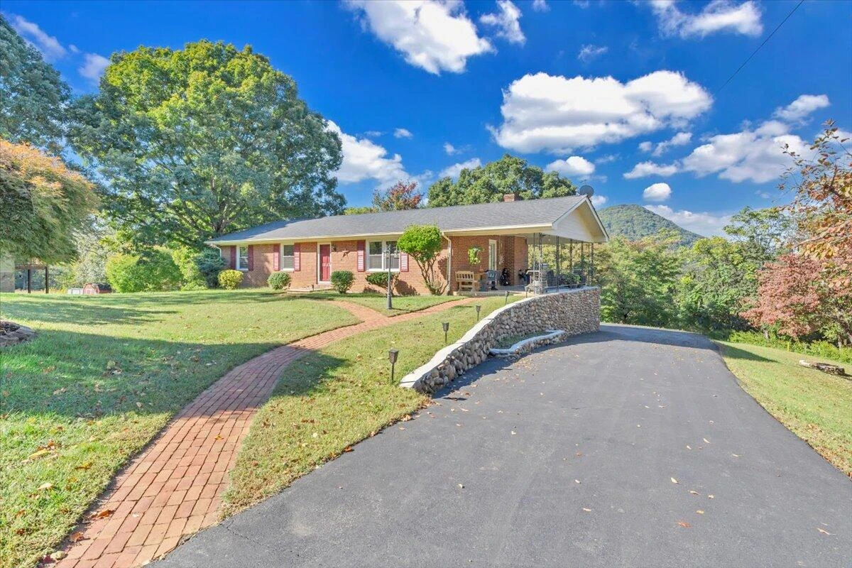 1843 Redwood RD - Photo 28