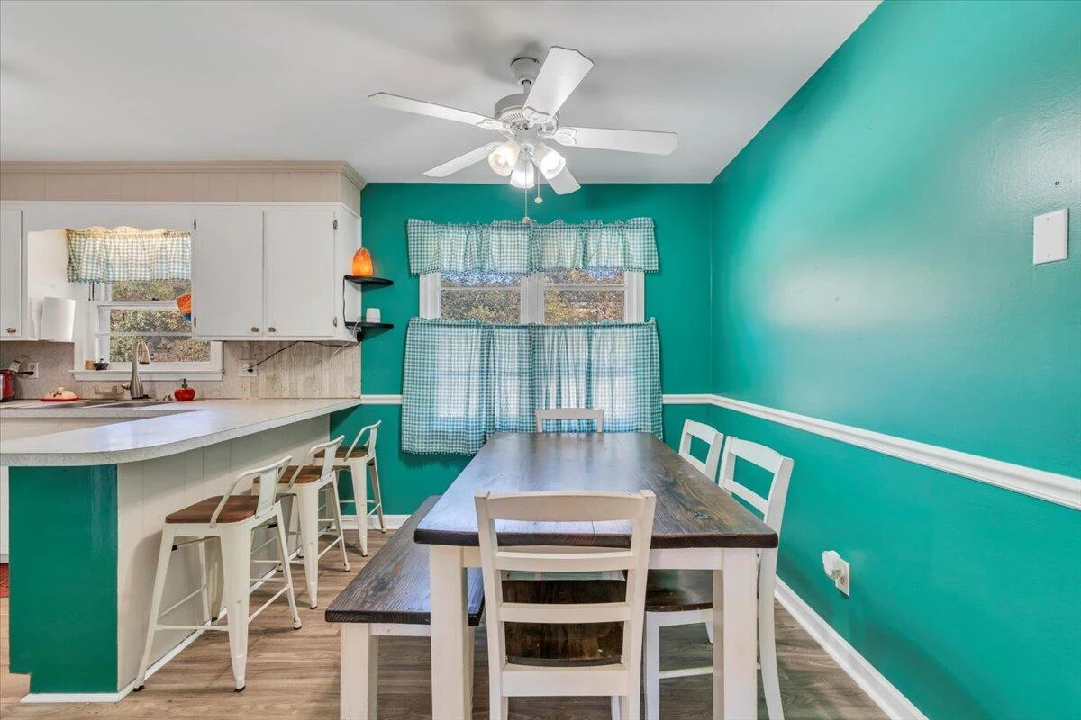 2441 Meadowbrook RD - Photo 13