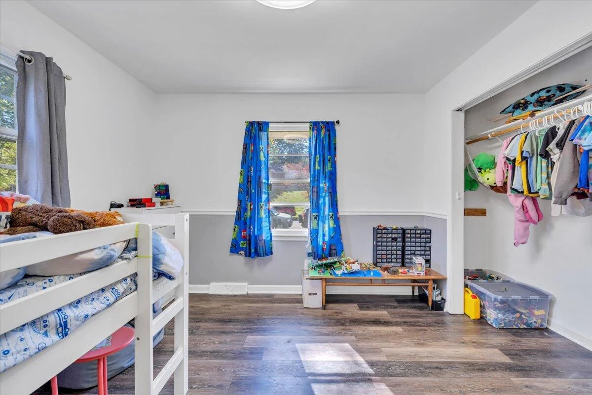 2441 Meadowbrook RD - Photo 20