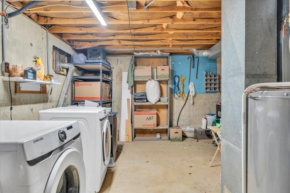 2441 Meadowbrook RD - Photo 25