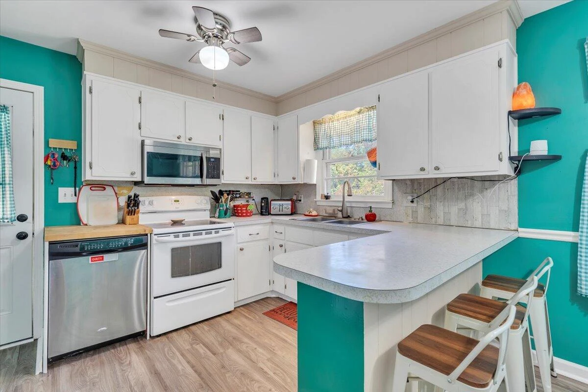 2441 Meadowbrook RD - Photo 12