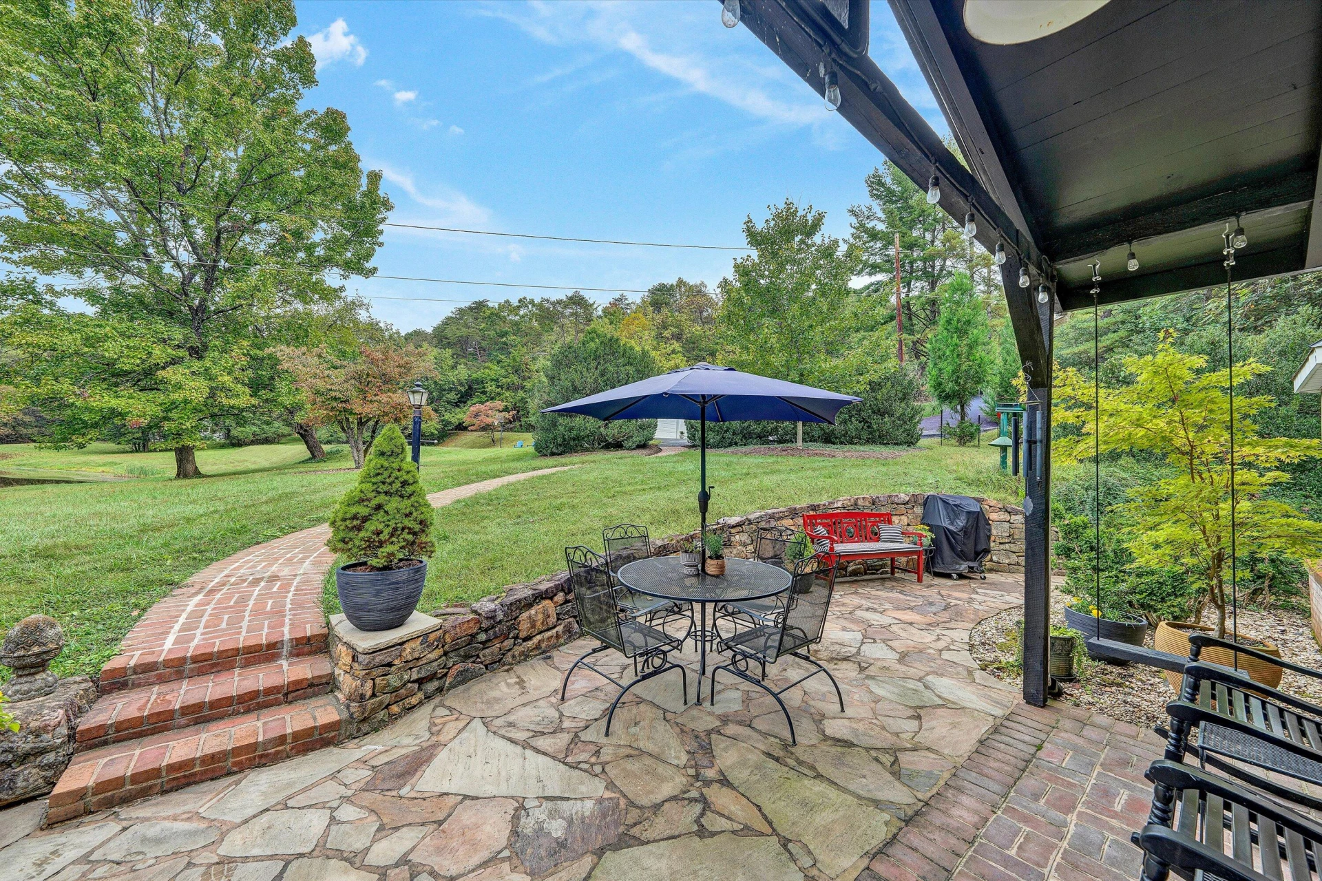 400 Walnut RD - Photo 16