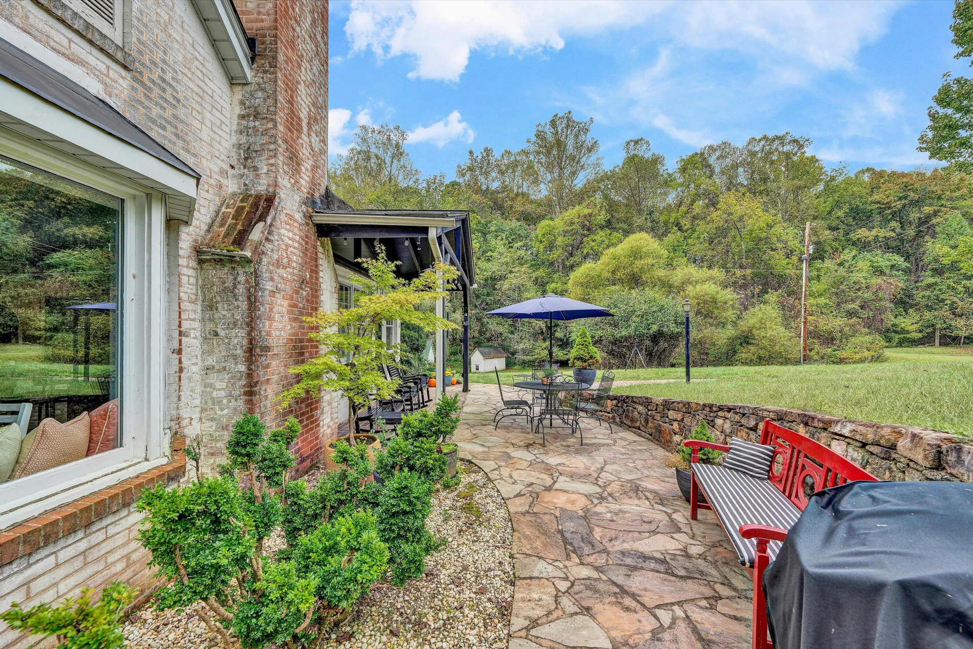 400 Walnut RD - Photo 18
