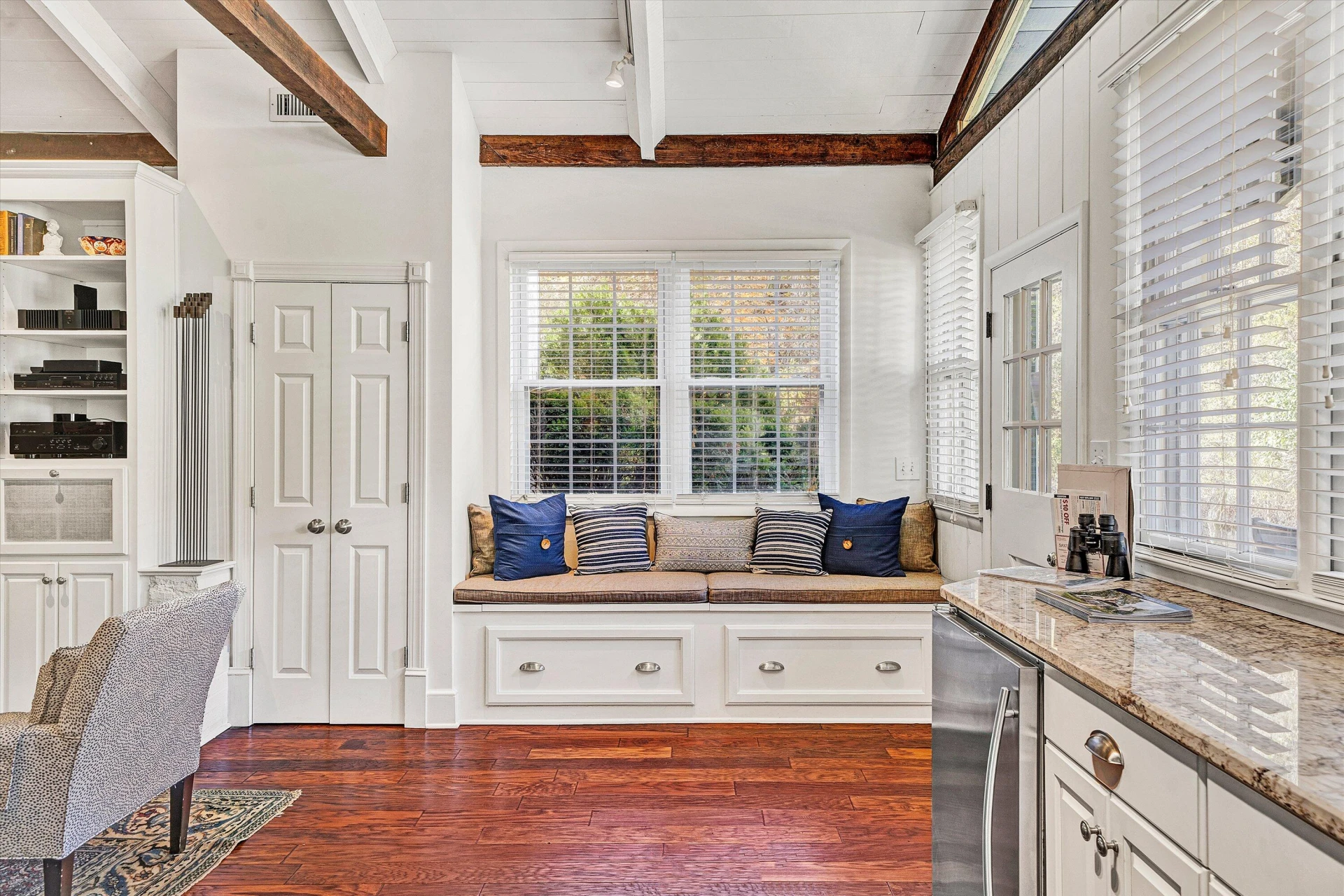 400 Walnut RD - Photo 19