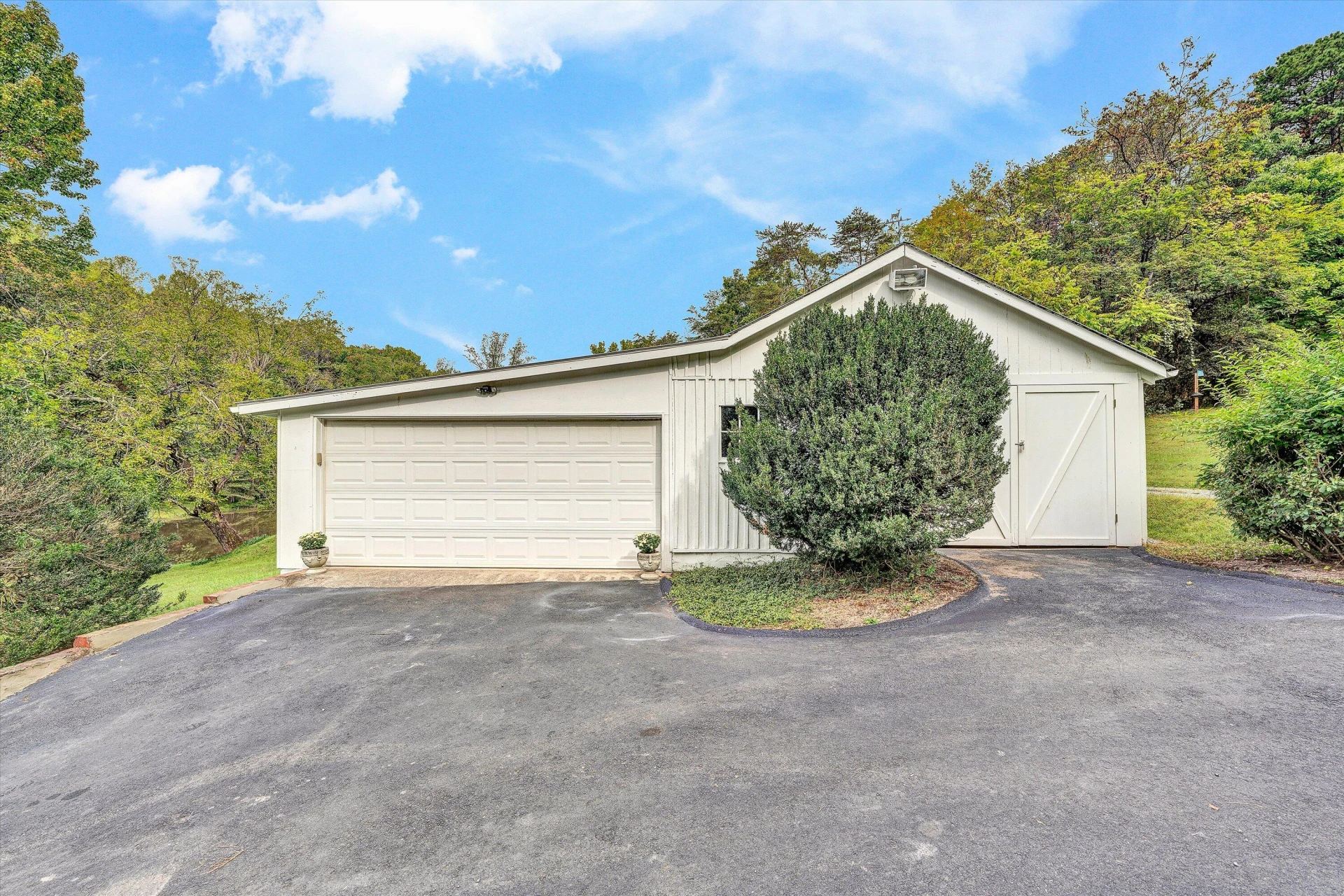 400 Walnut RD - Photo 78