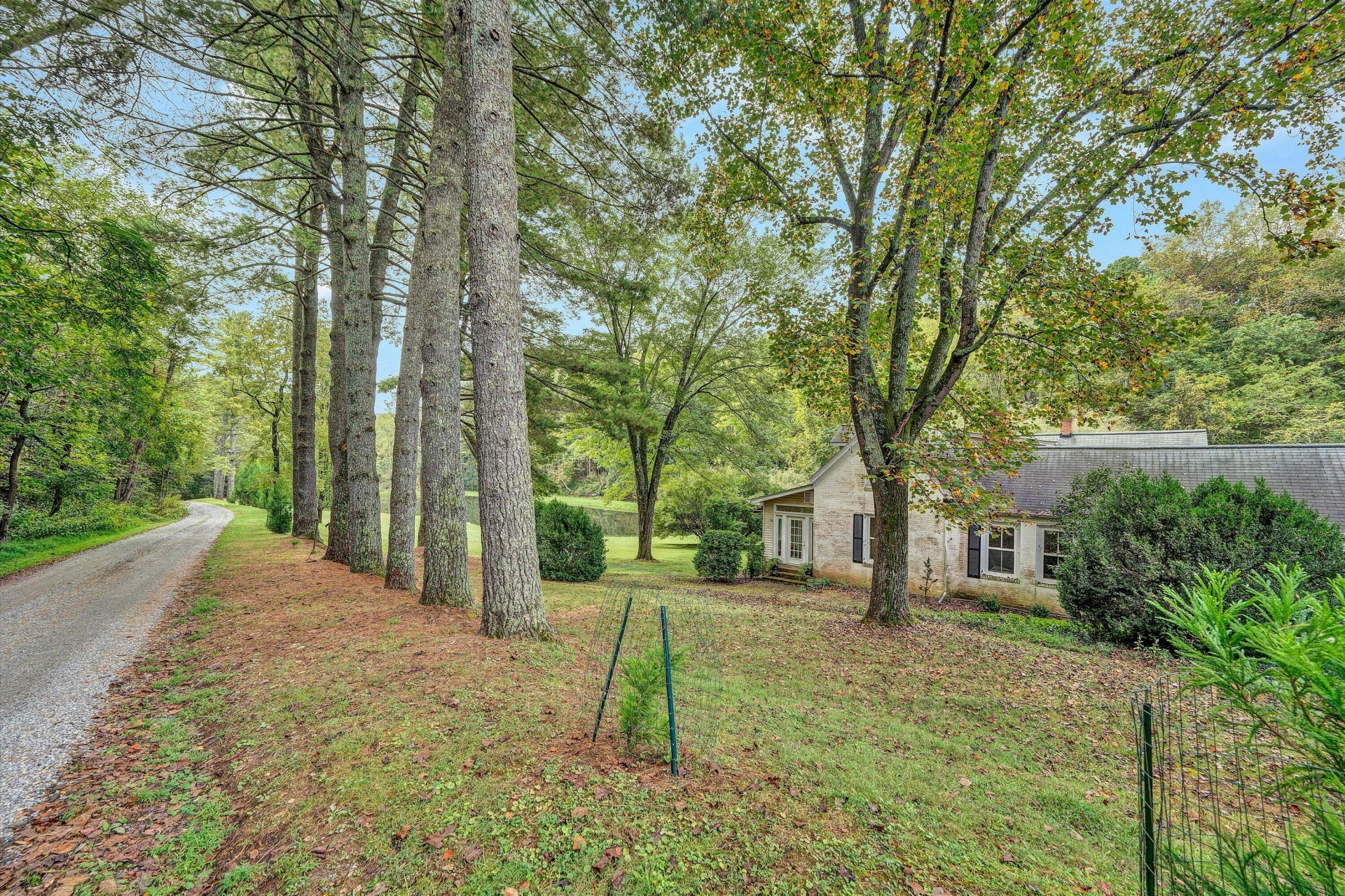 400 Walnut RD - Photo 88