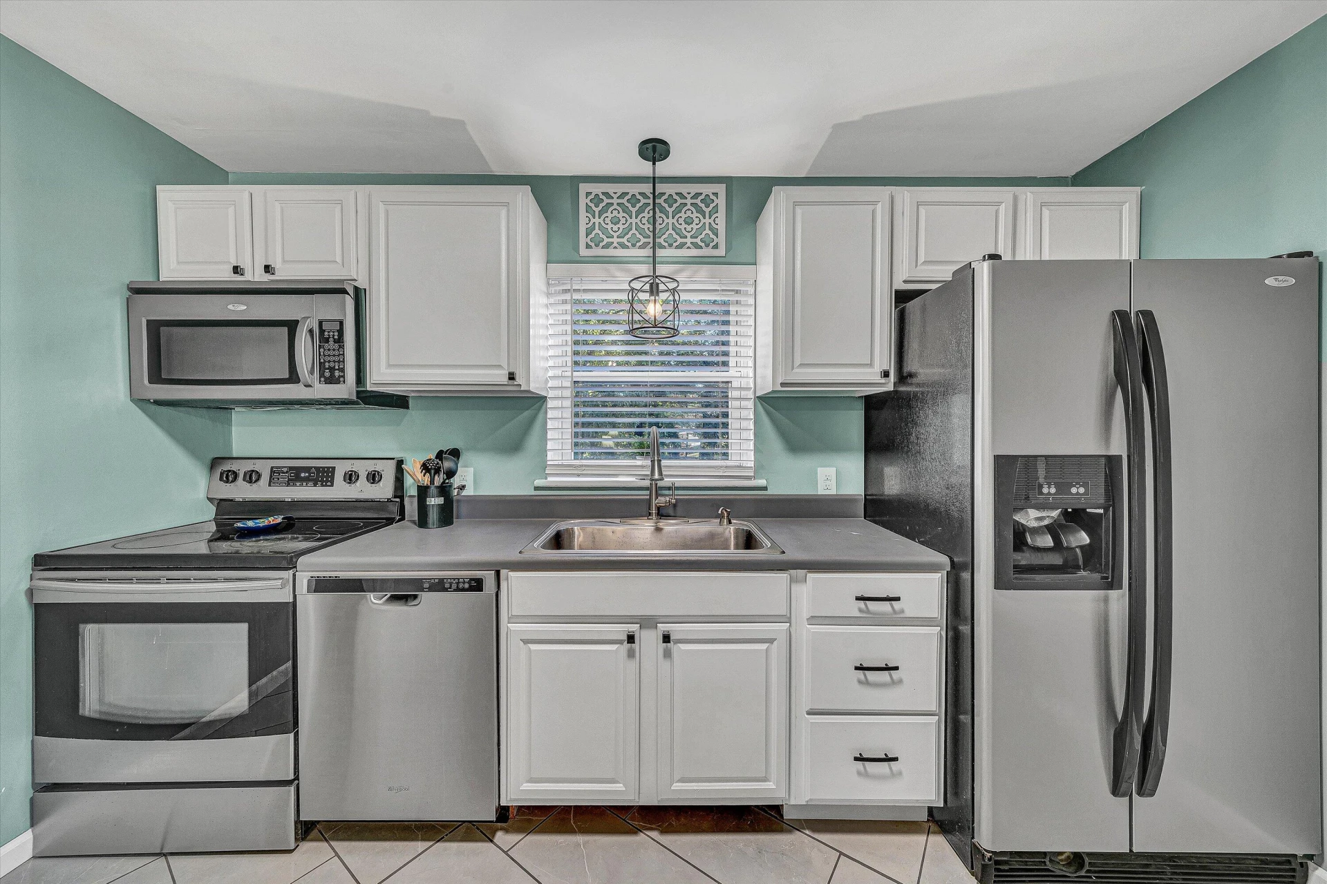 3516 Grandin RD - Photo 9