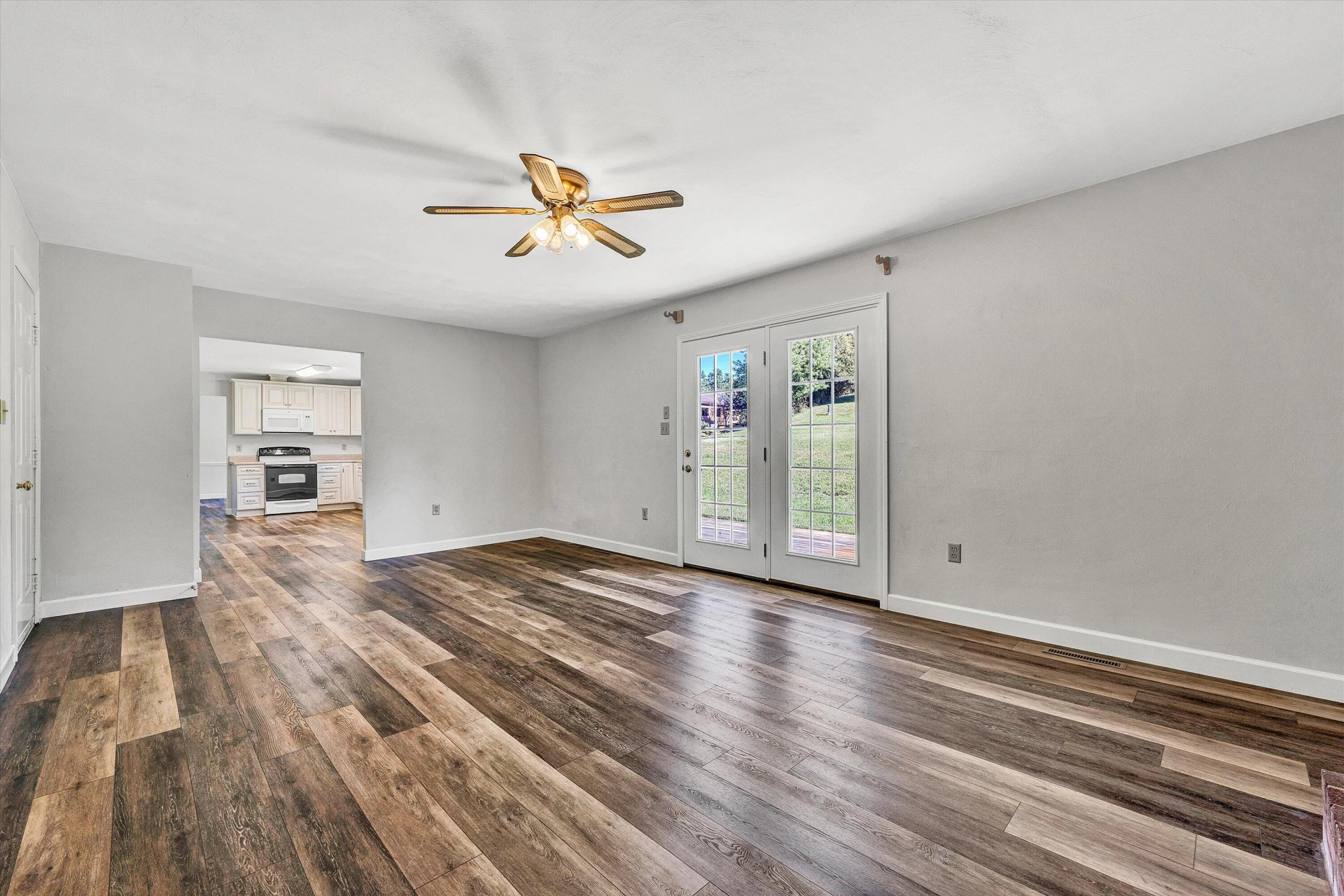 4477 Bonsack RD - Photo 23