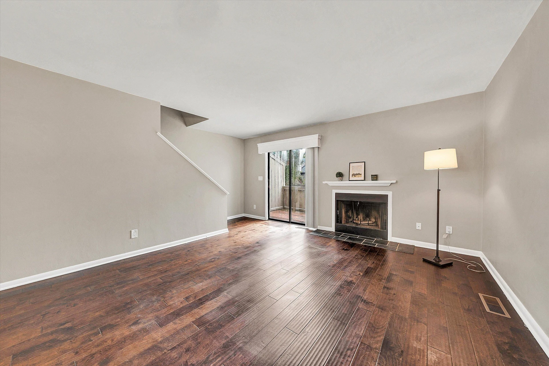 7313 Maple CT - Photo 16