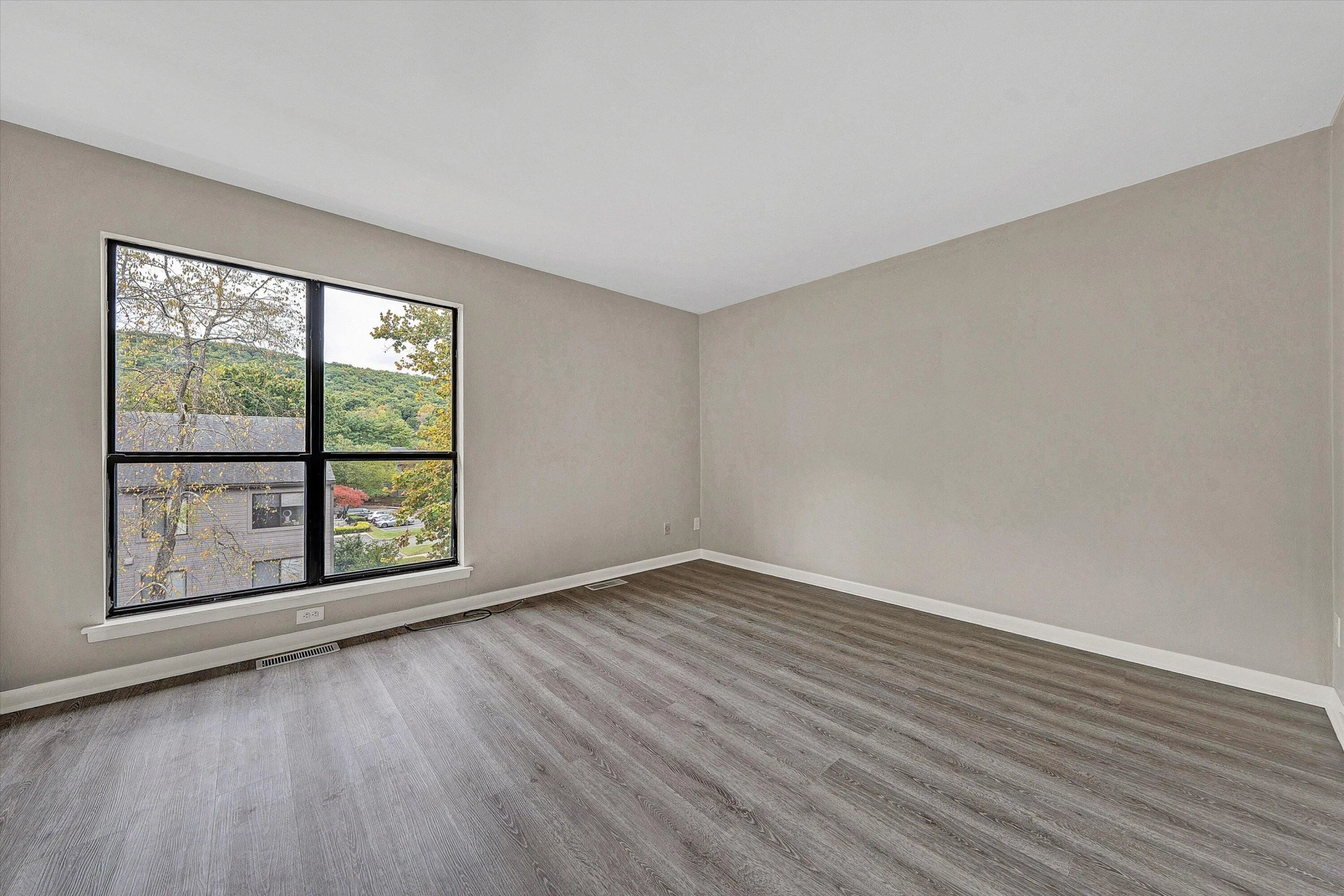 7313 Maple CT - Photo 25