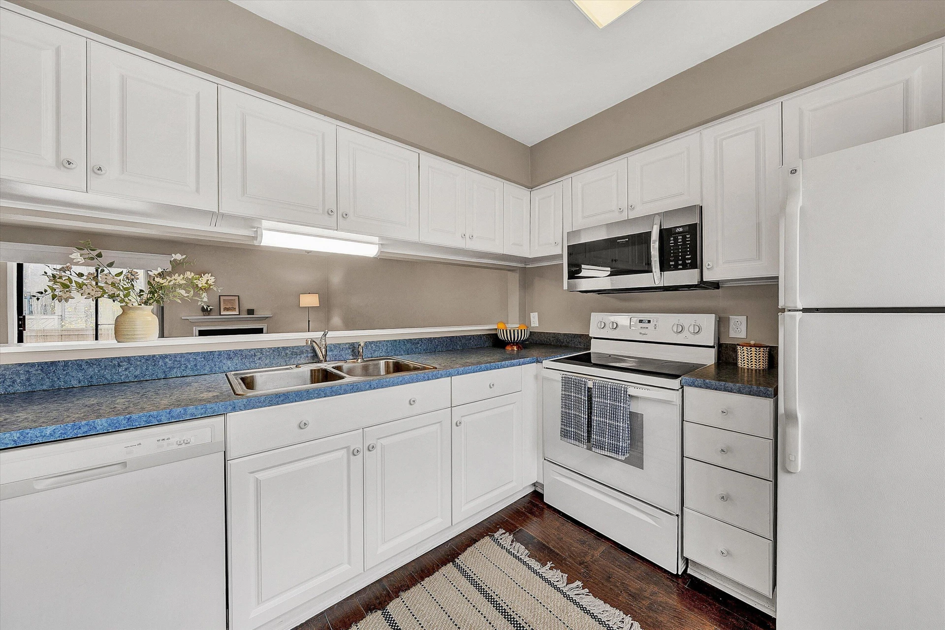 7313 Maple CT - Photo 10
