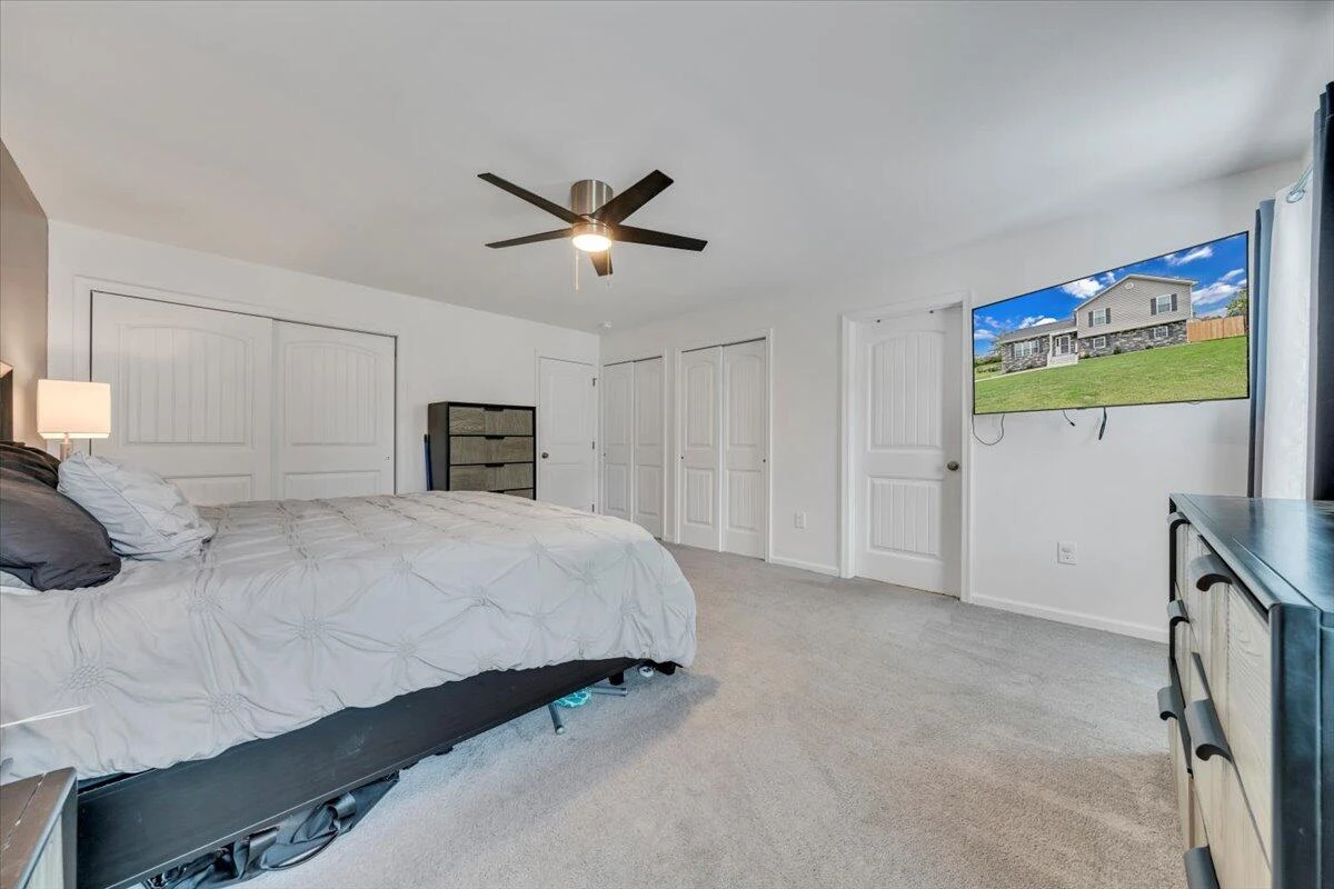 4018 Hazelridge RD - Photo 19