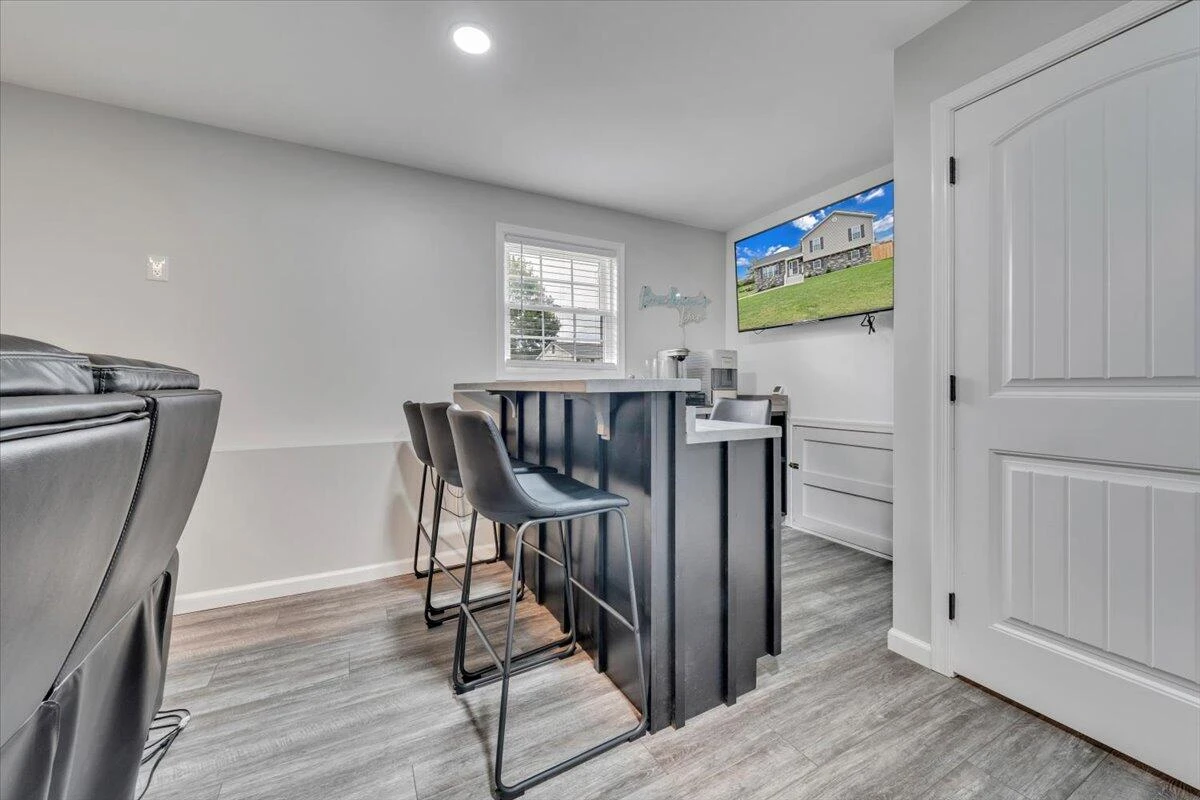 4018 Hazelridge RD - Photo 24