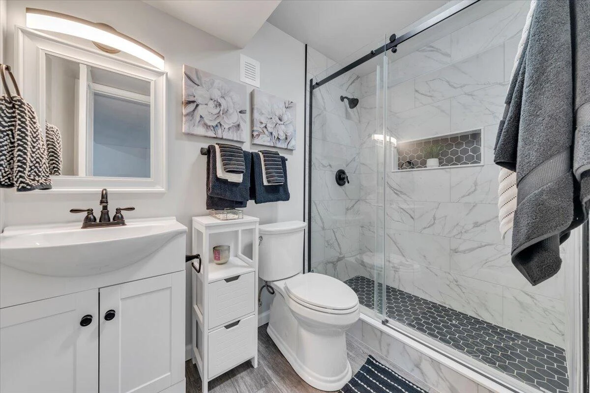4018 Hazelridge RD - Photo 28