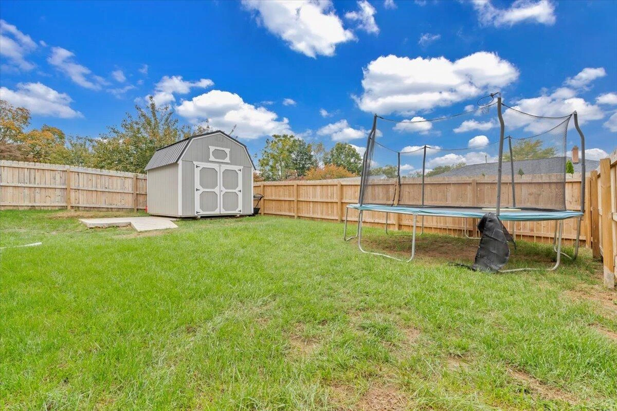 4018 Hazelridge RD - Photo 39