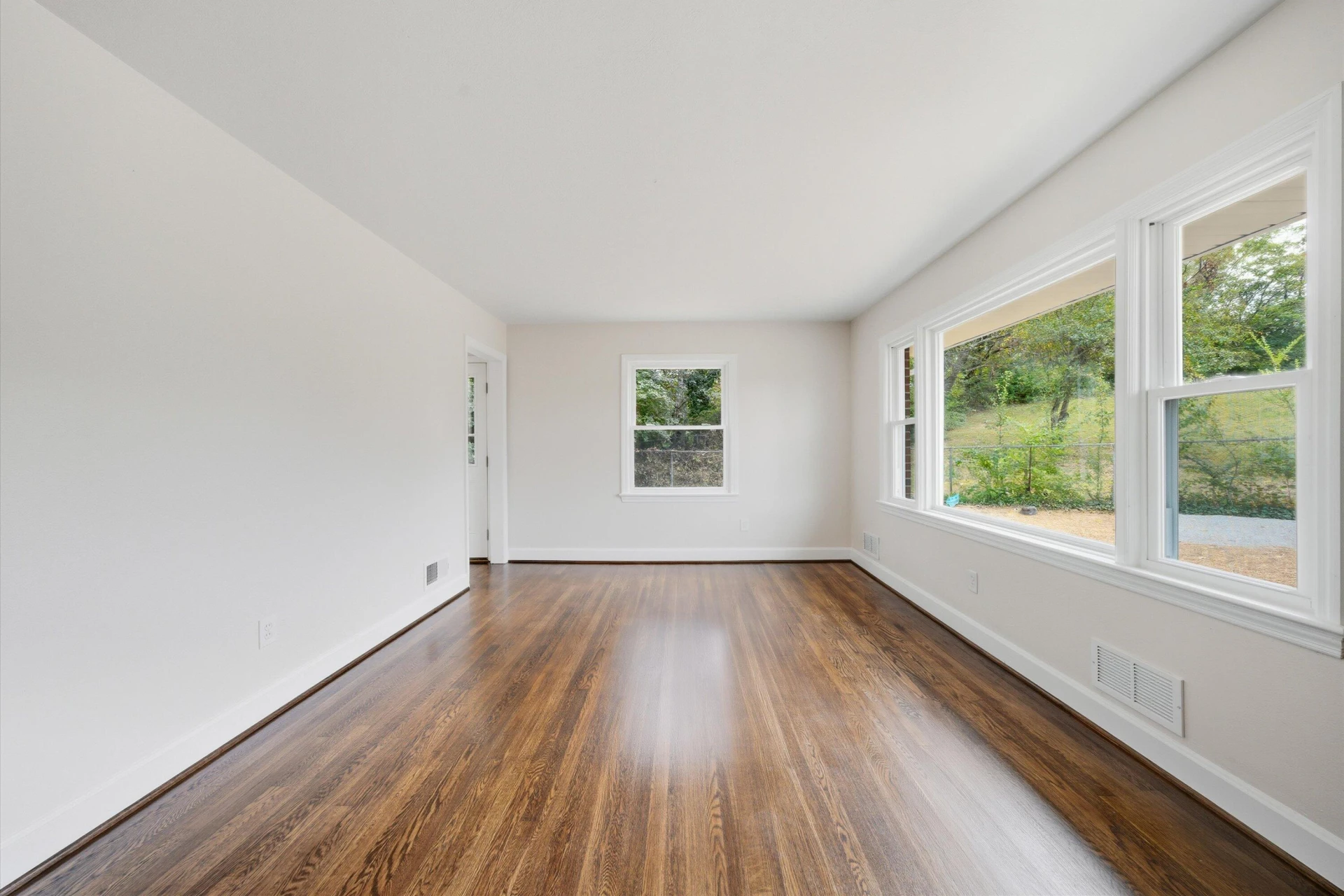 2707 Mountainaire AVE - Photo 3