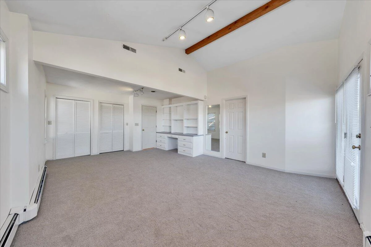 2115 Berkley AVE - Photo 13