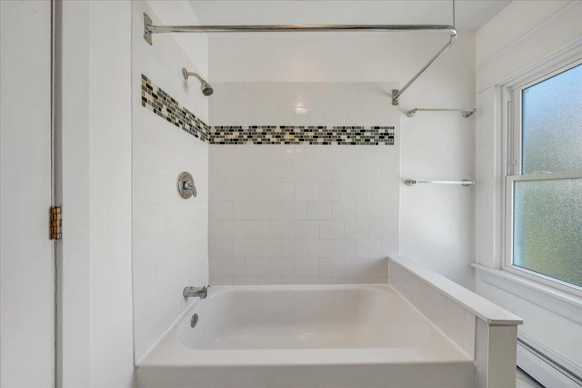 2115 Berkley AVE - Photo 16