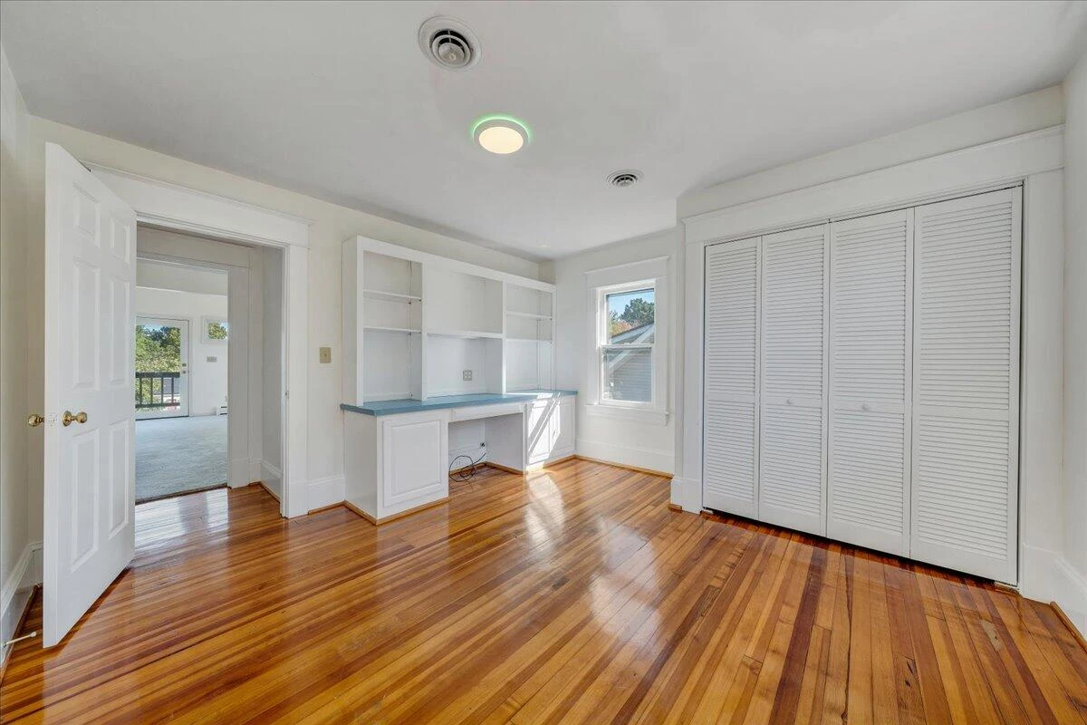 2115 Berkley AVE - Photo 18