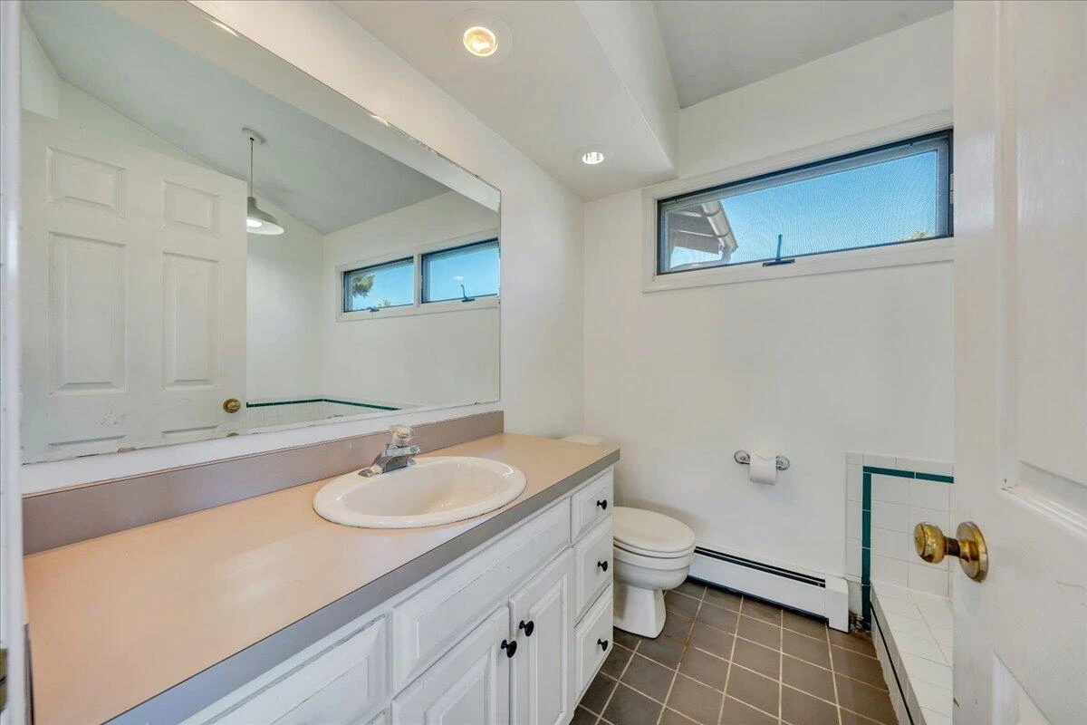 2115 Berkley AVE - Photo 19