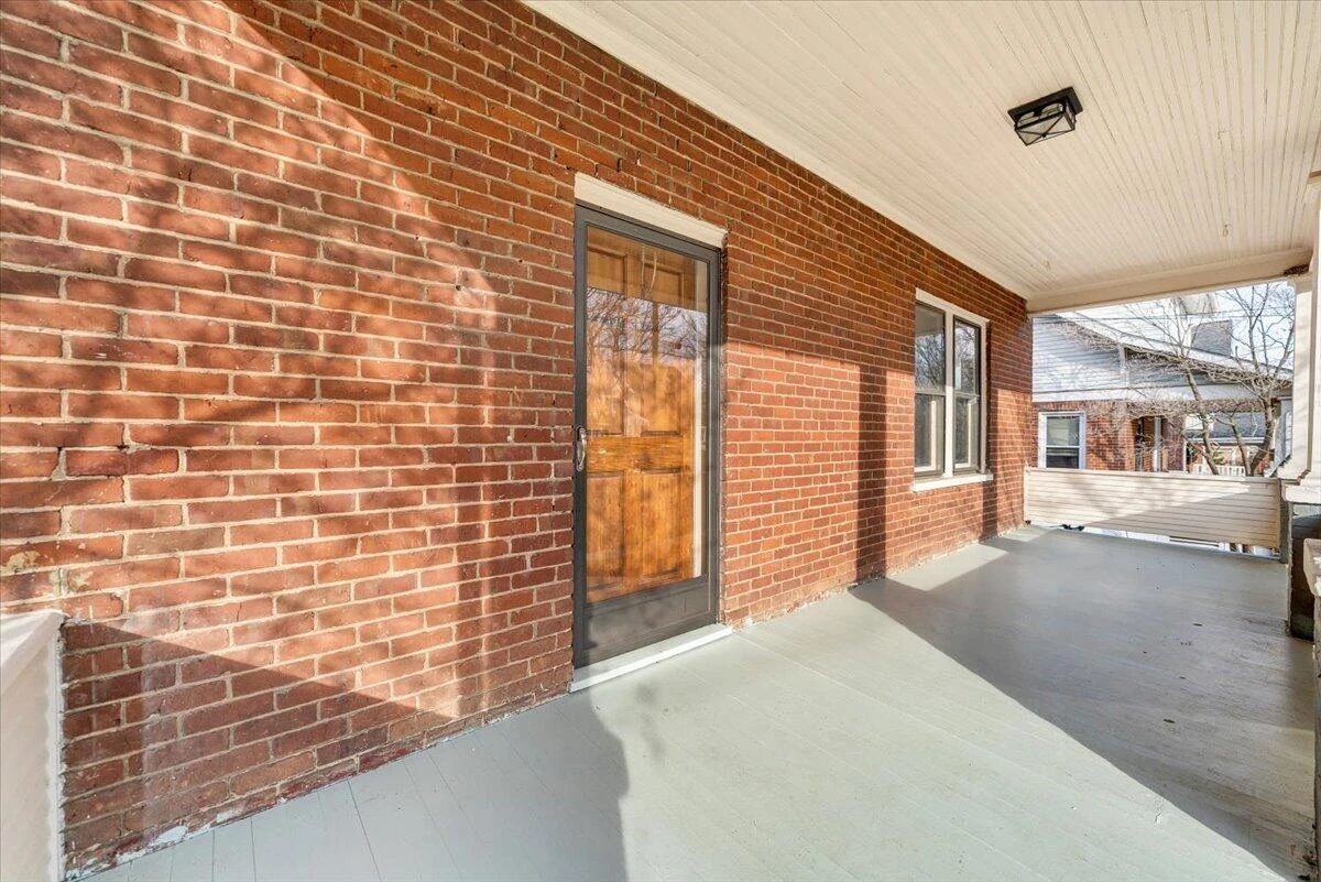 2115 Berkley AVE - Photo 35