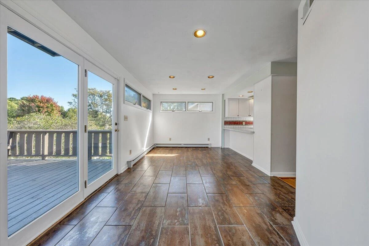 2115 Berkley AVE - Photo 9