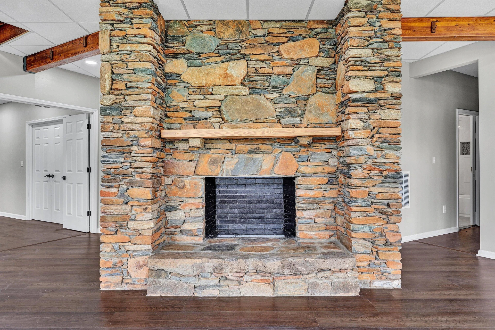 40 WOODS LANDING LN - Photo 55