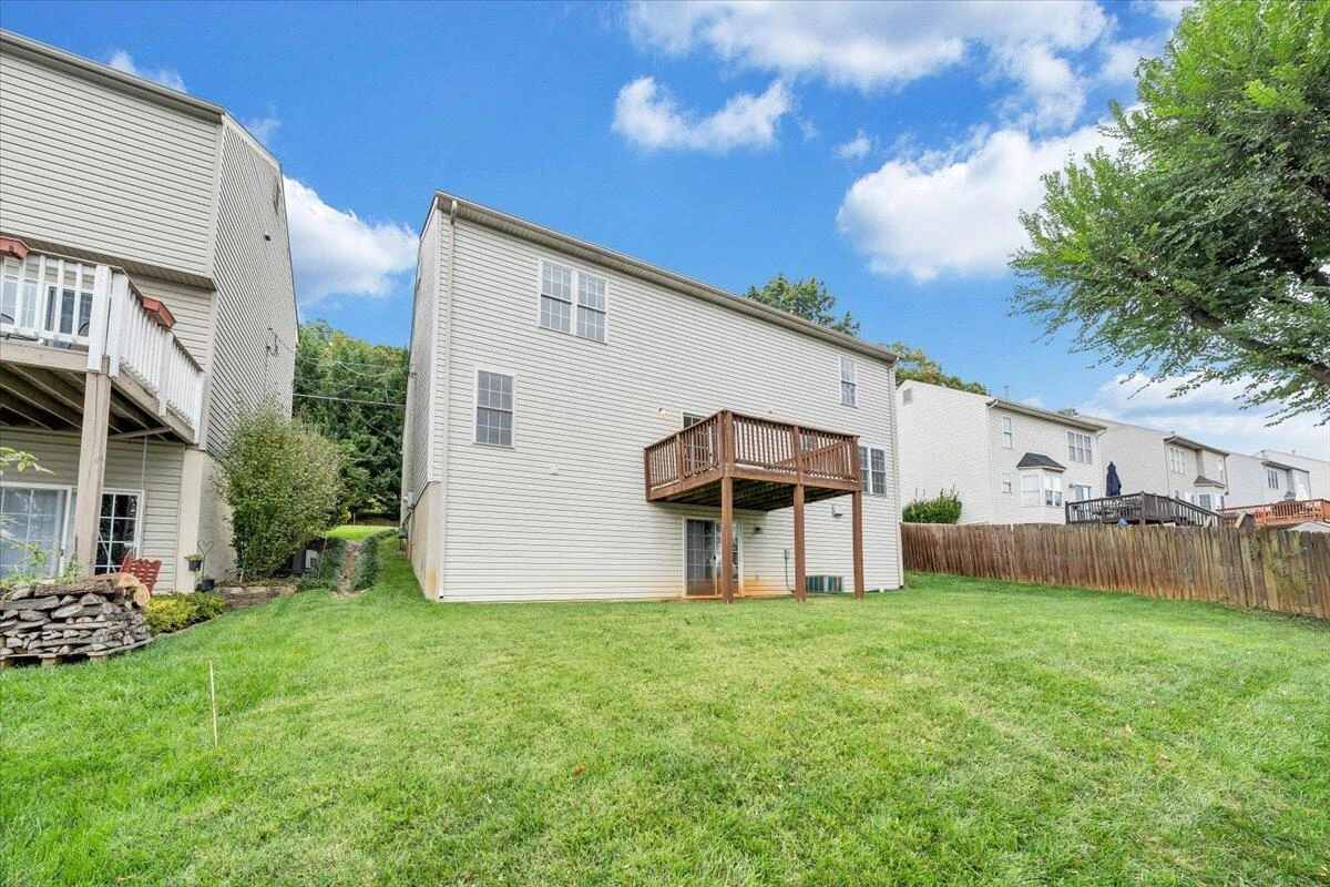 1569 Read Mountain RD - Photo 13