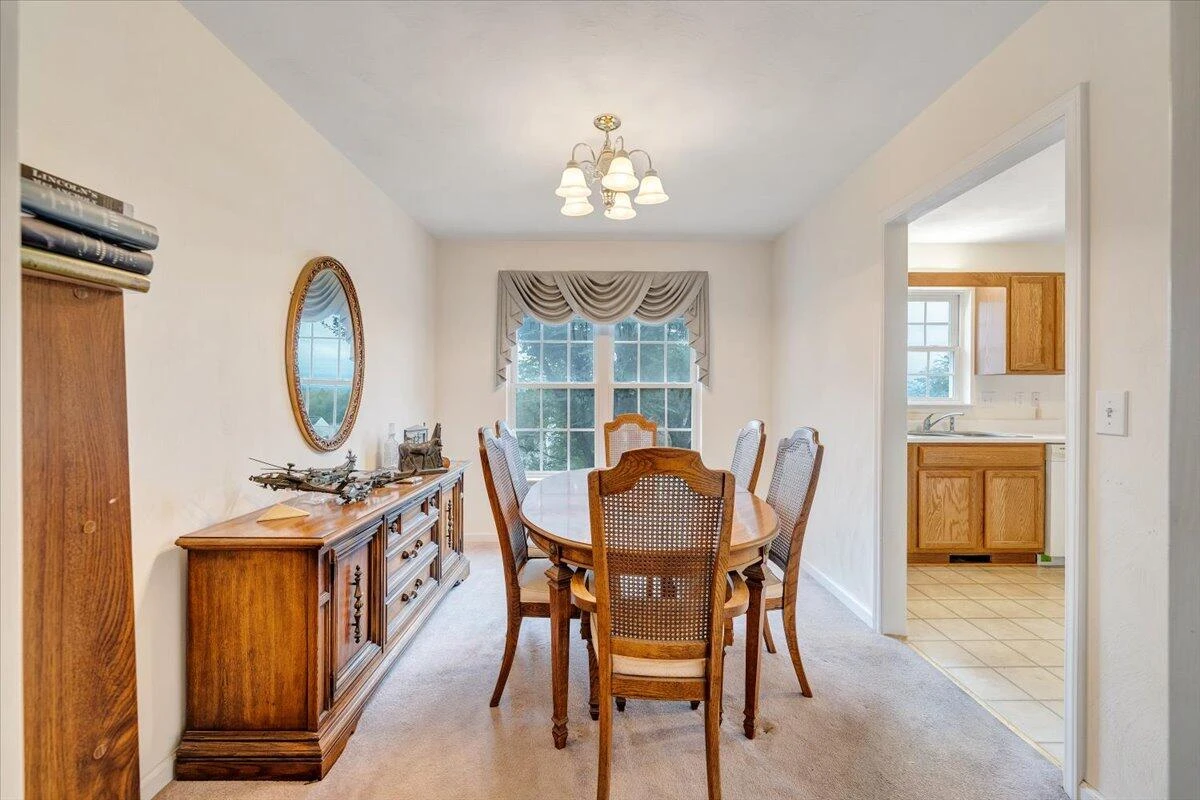 1569 Read Mountain RD - Photo 19