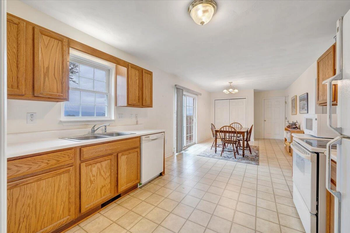 1569 Read Mountain RD - Photo 23